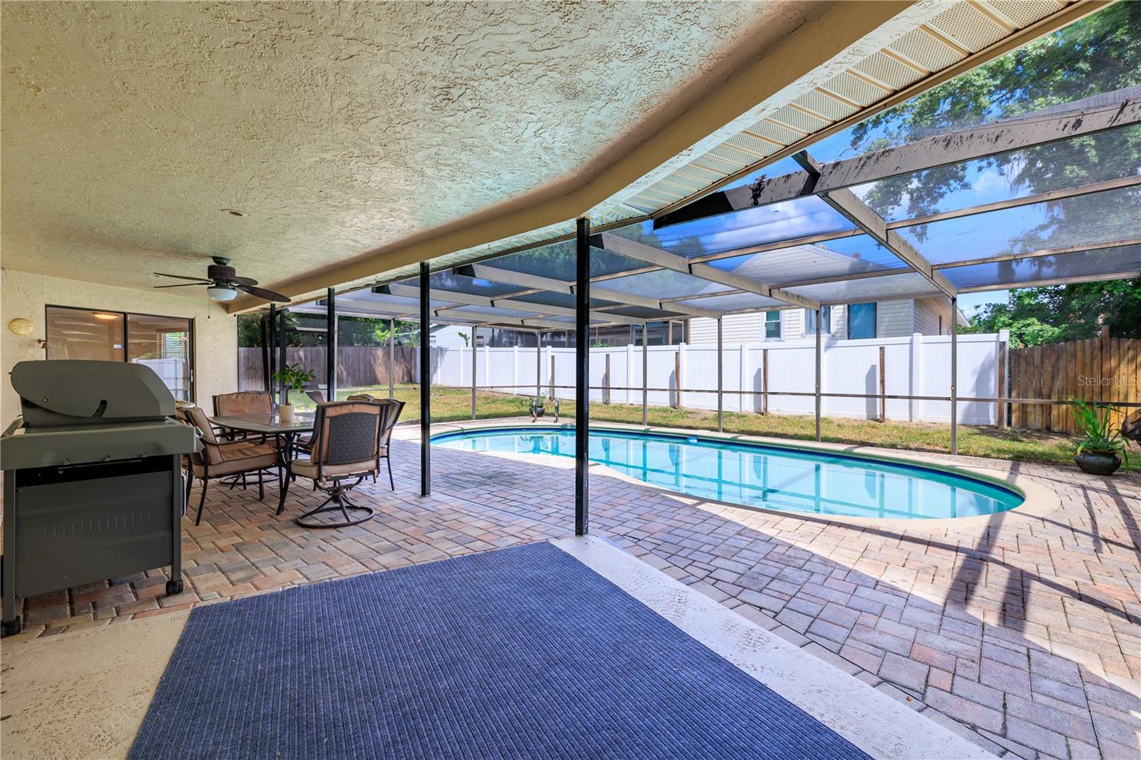 390 MERAVAN CT