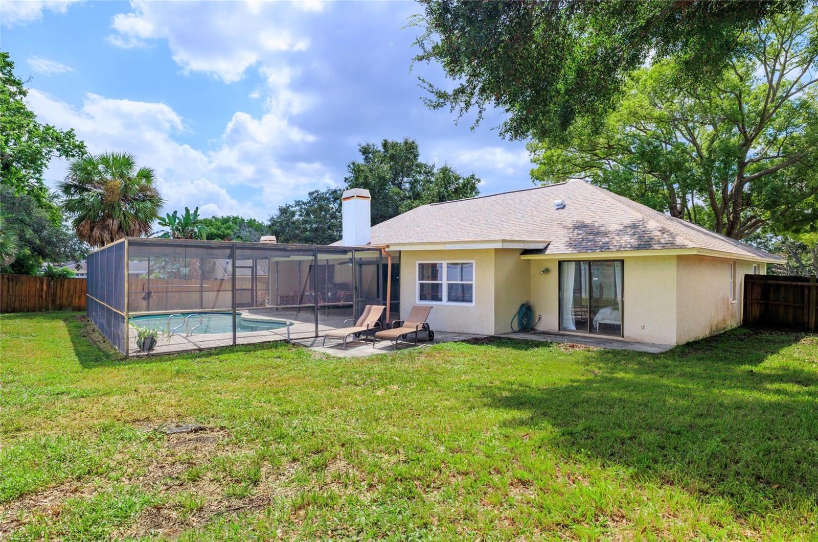 390 MERAVAN CT