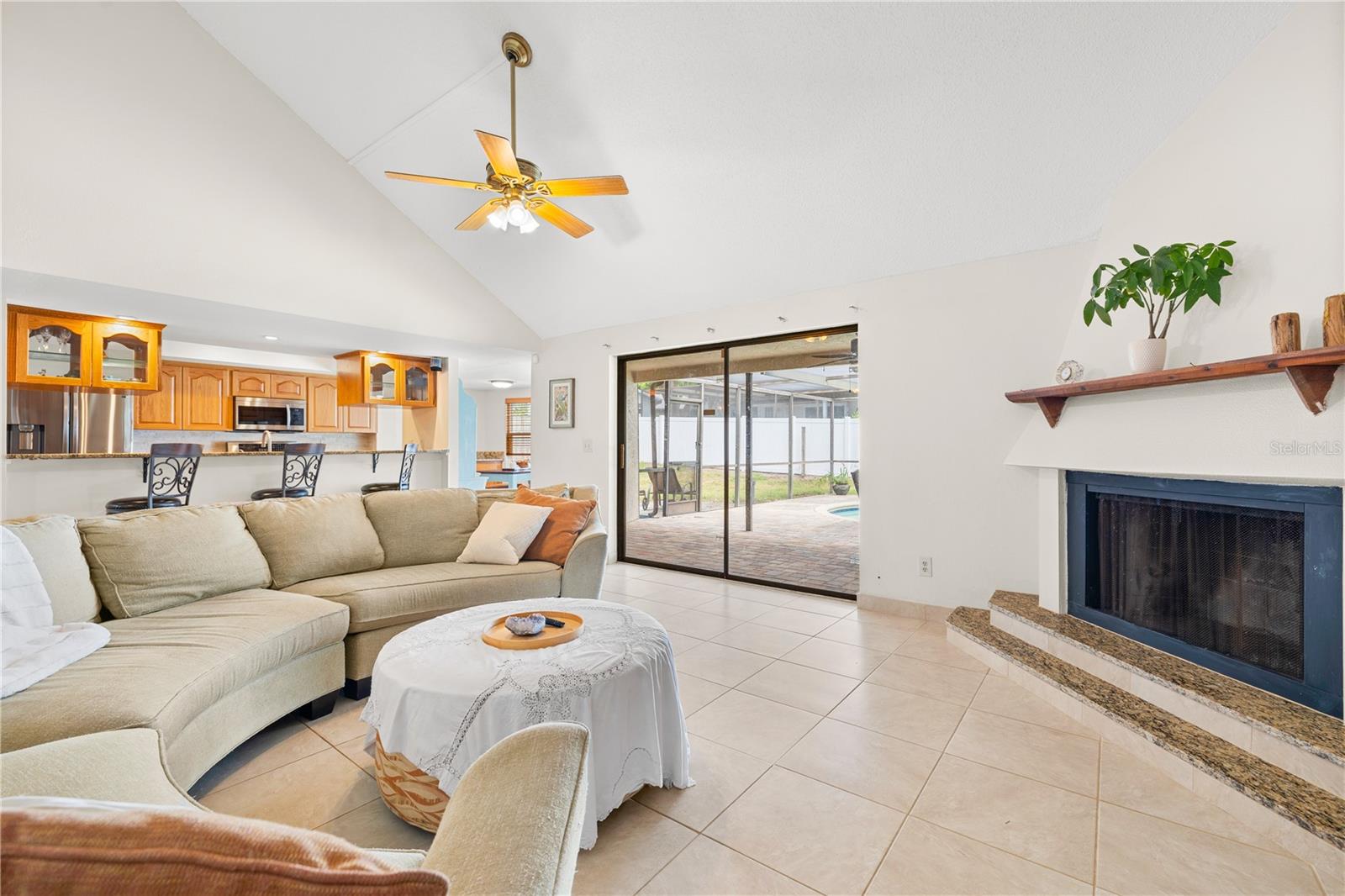 390 MERAVAN CT