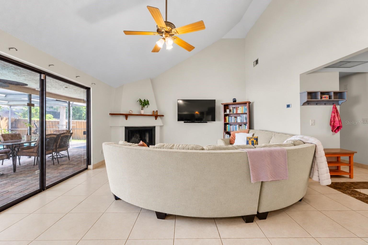 390 MERAVAN CT