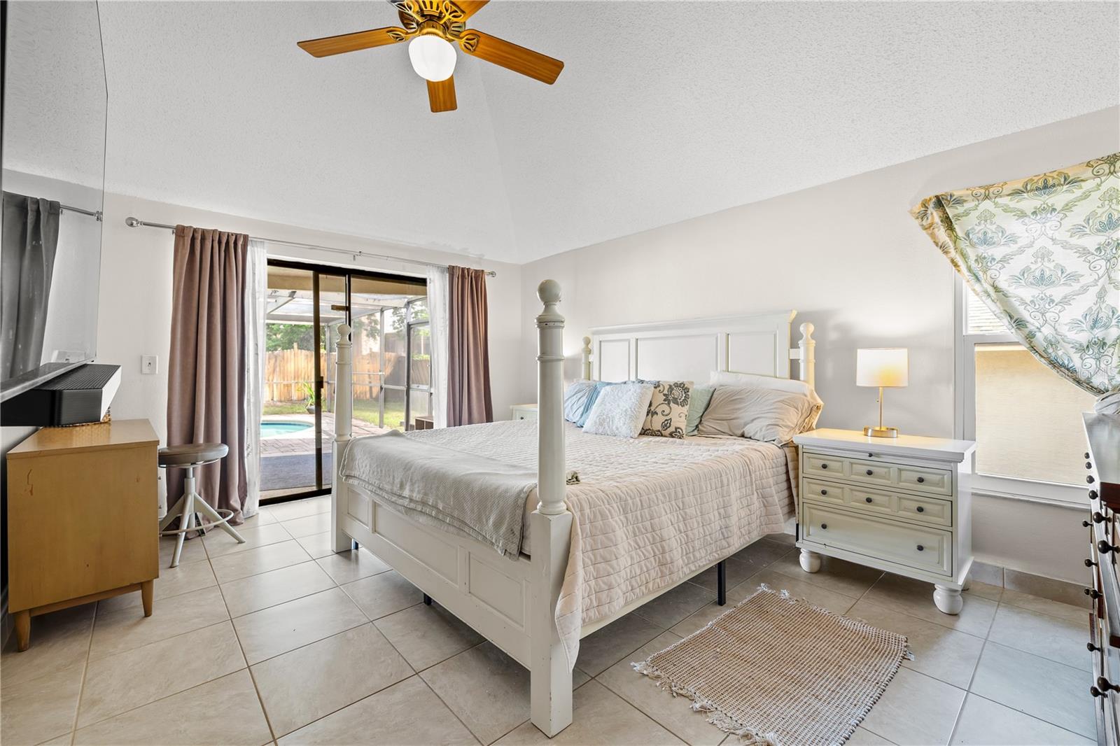 390 MERAVAN CT