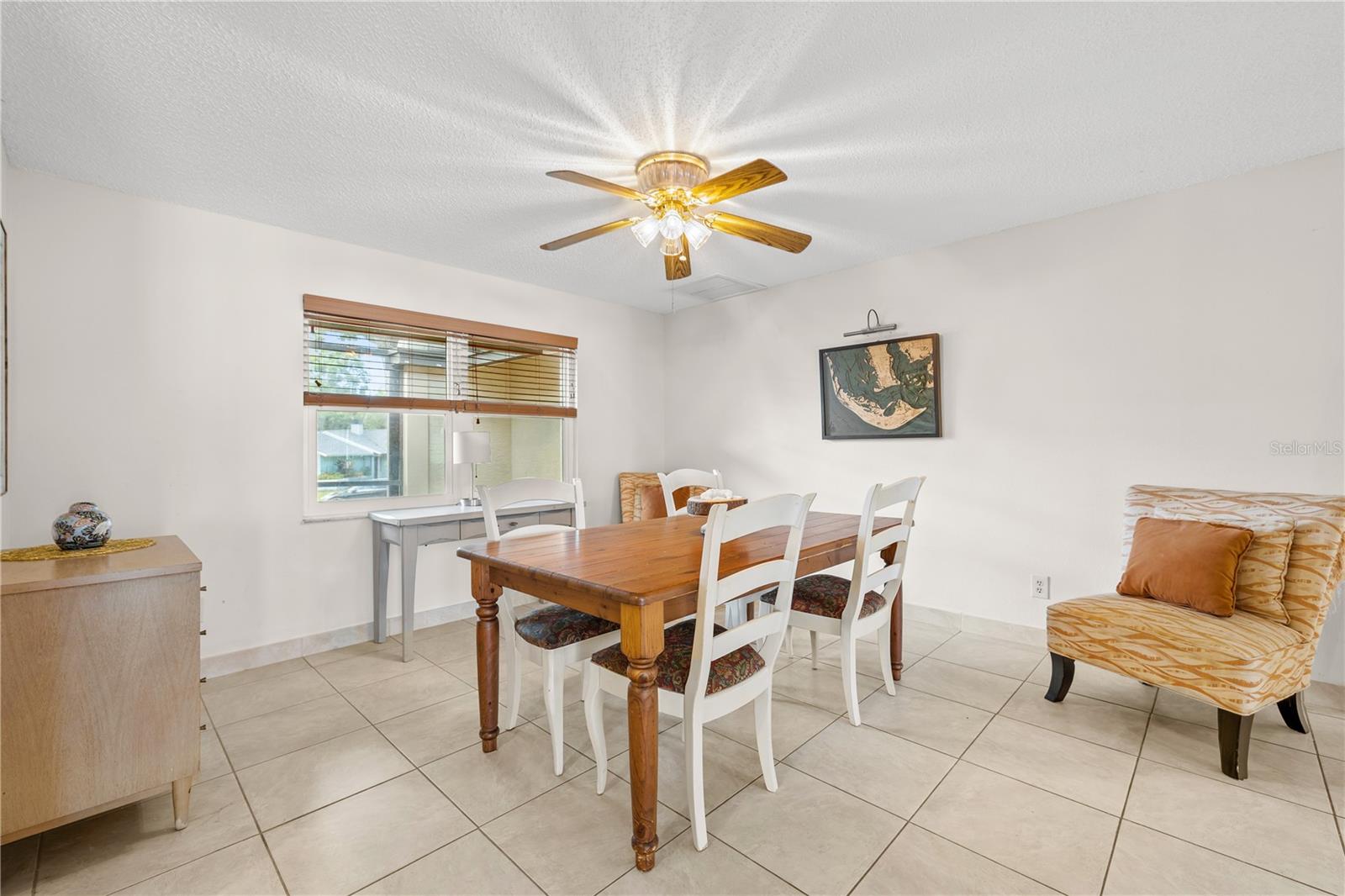 390 MERAVAN CT