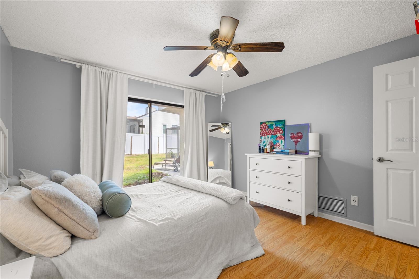 390 MERAVAN CT