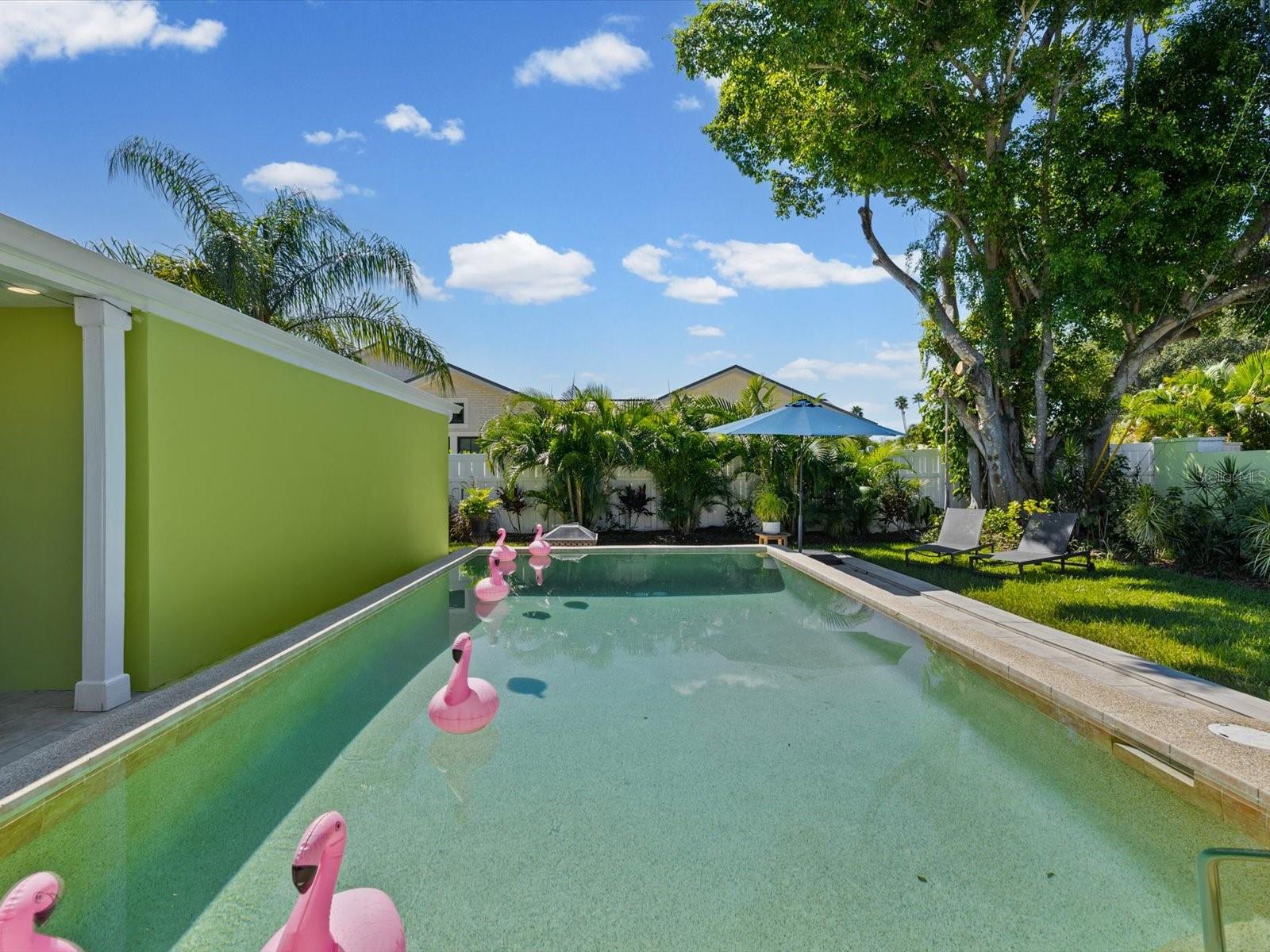 1316 GOLF VIEW DR