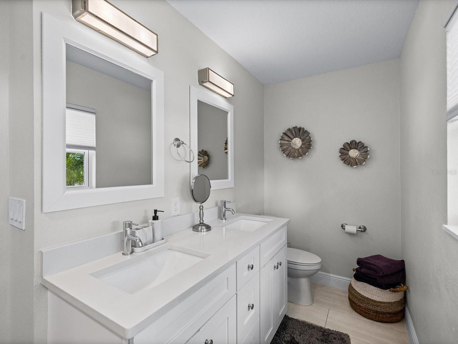 1316 GOLF VIEW DR