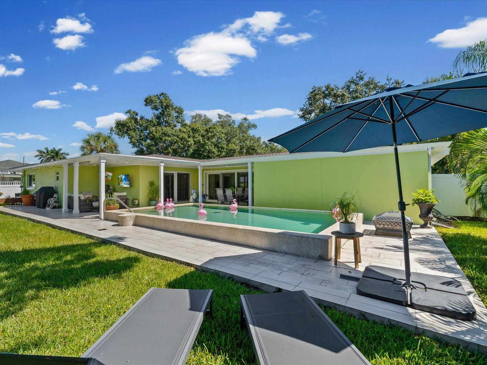 1316 GOLF VIEW DR