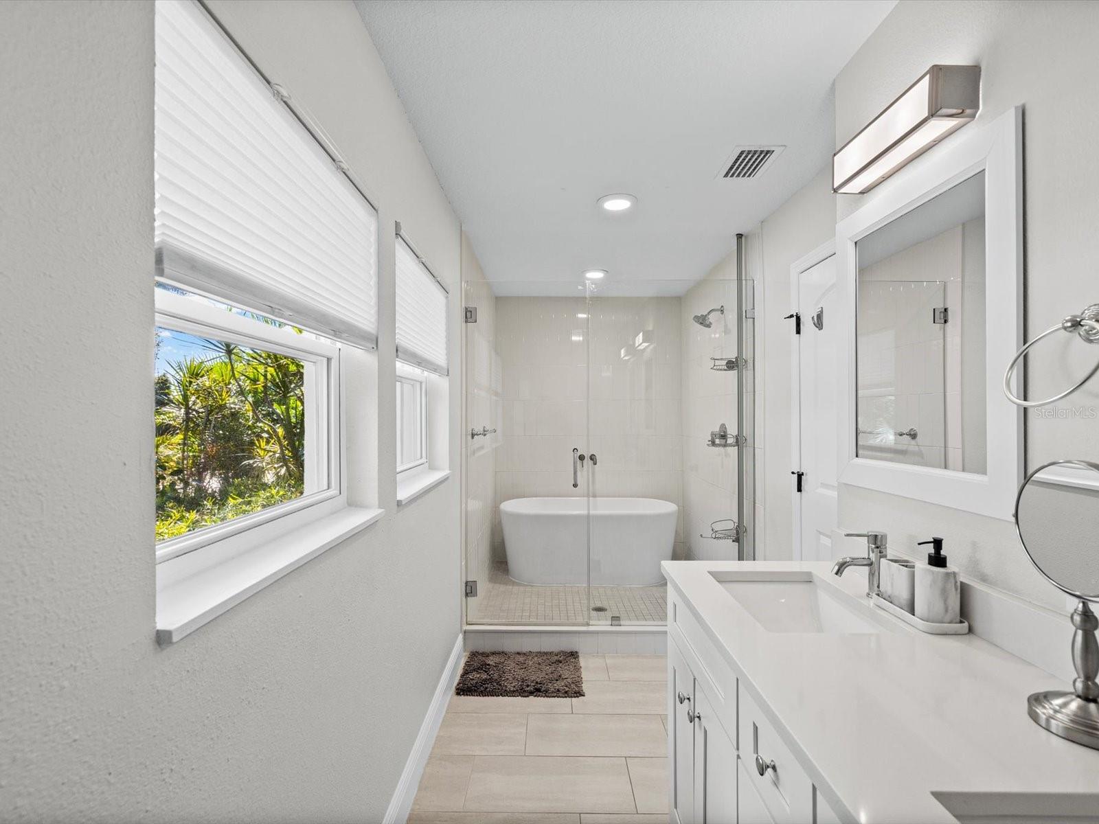 1316 GOLF VIEW DR