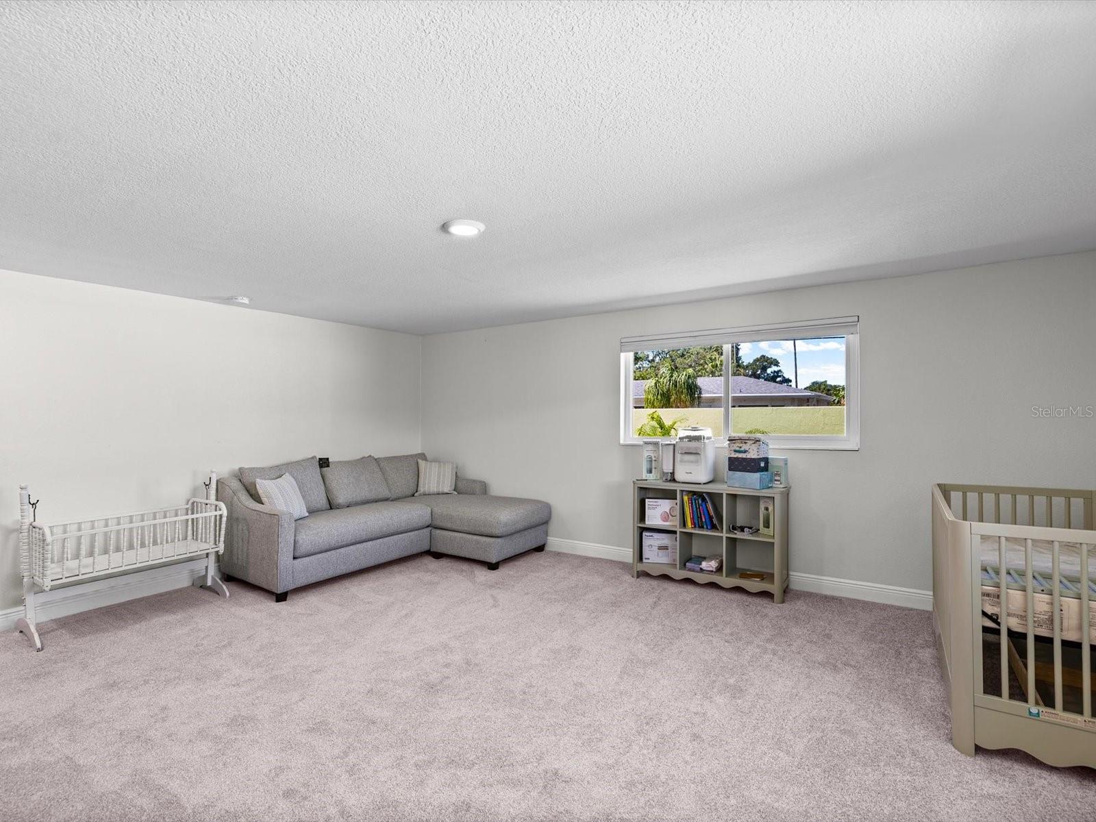 1316 GOLF VIEW DR