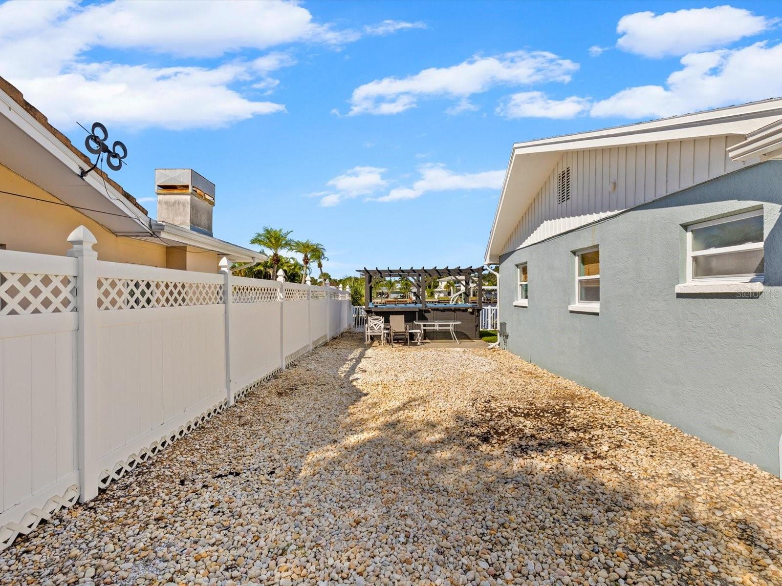 4017 CHURCH CREEK PT