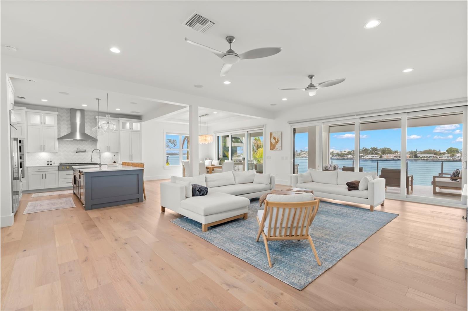 4598 HARBOR HILLS DR