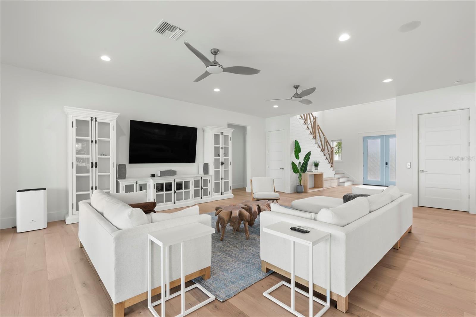 4598 HARBOR HILLS DR