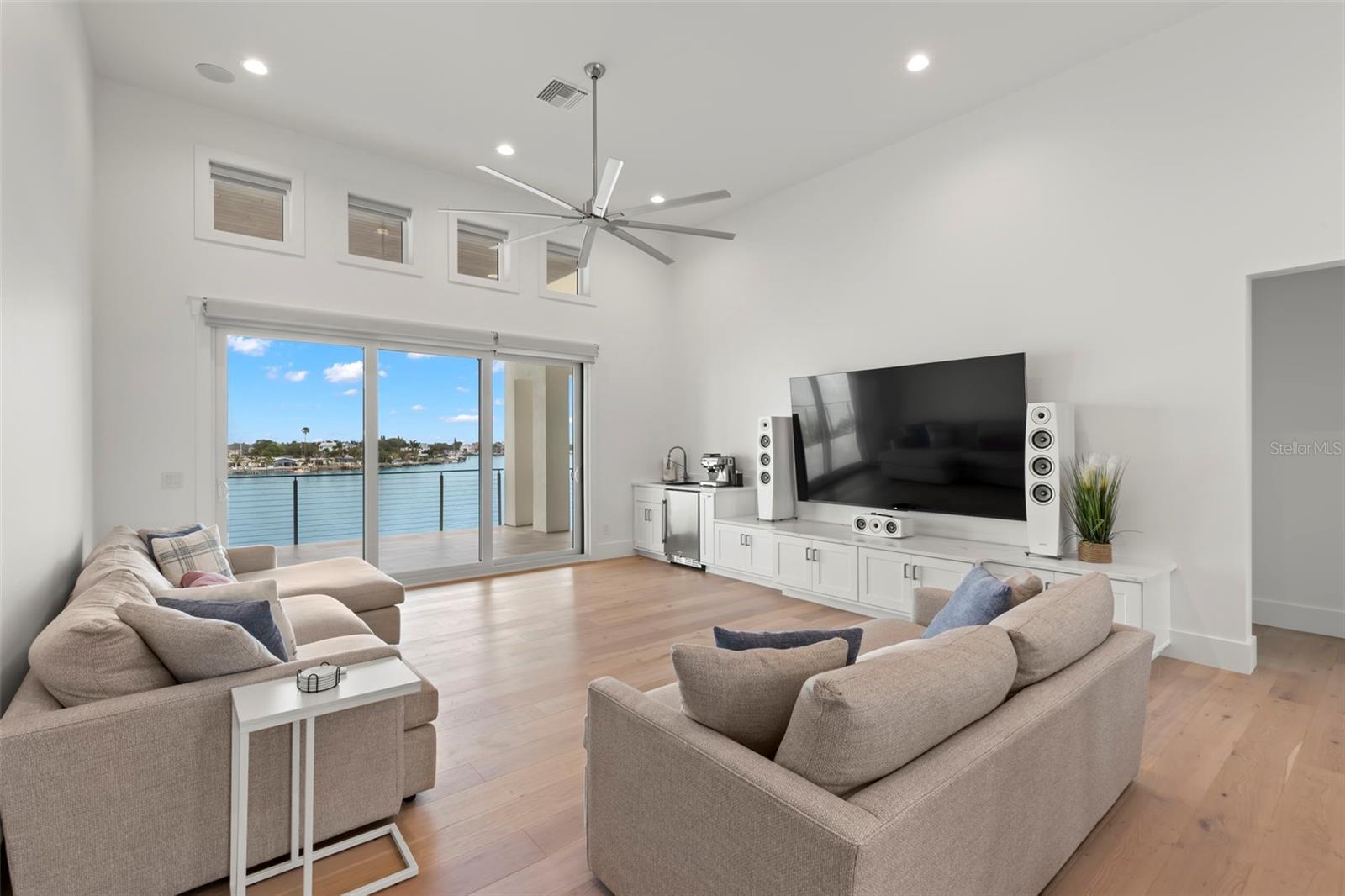 4598 HARBOR HILLS DR