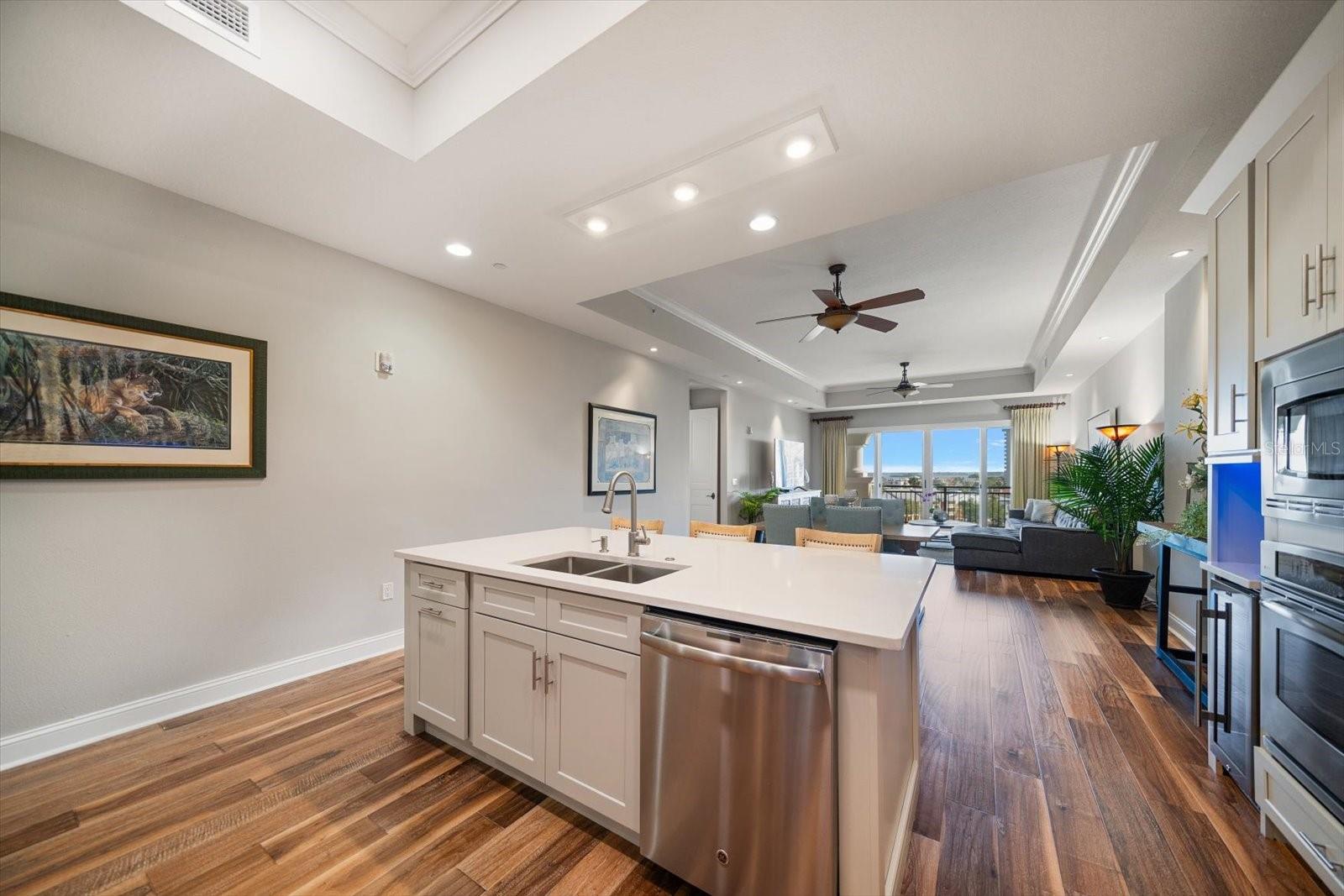 202 WINDWARD PSGE #609