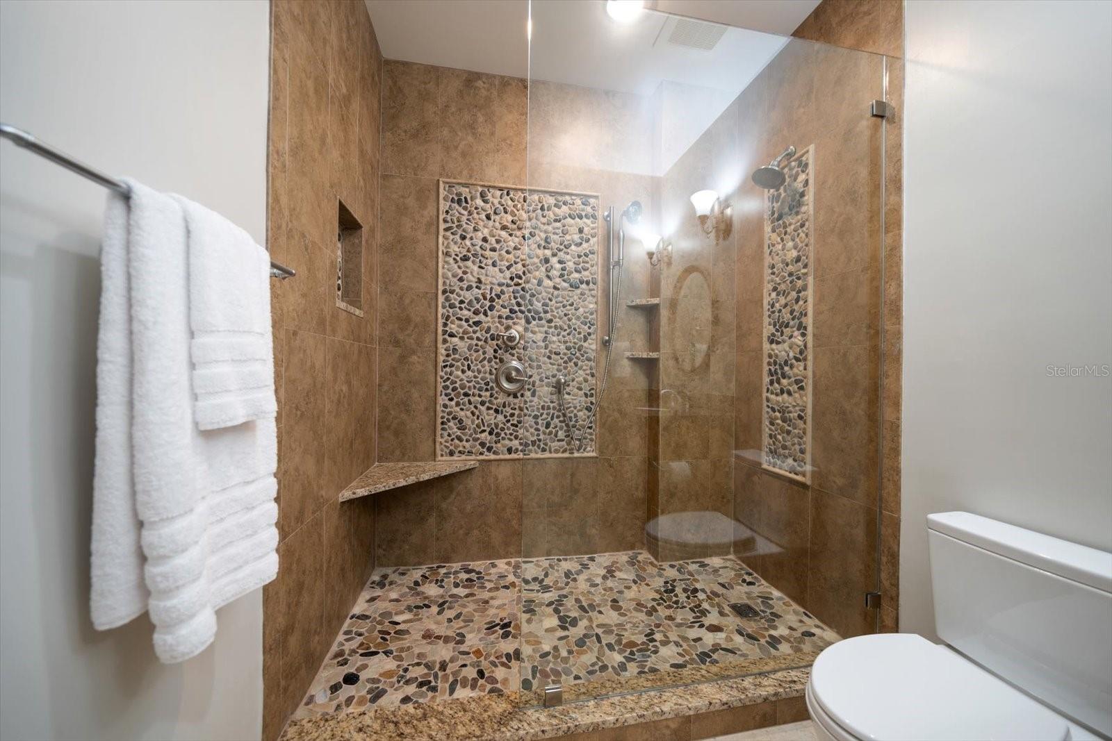 202 WINDWARD PSGE #609