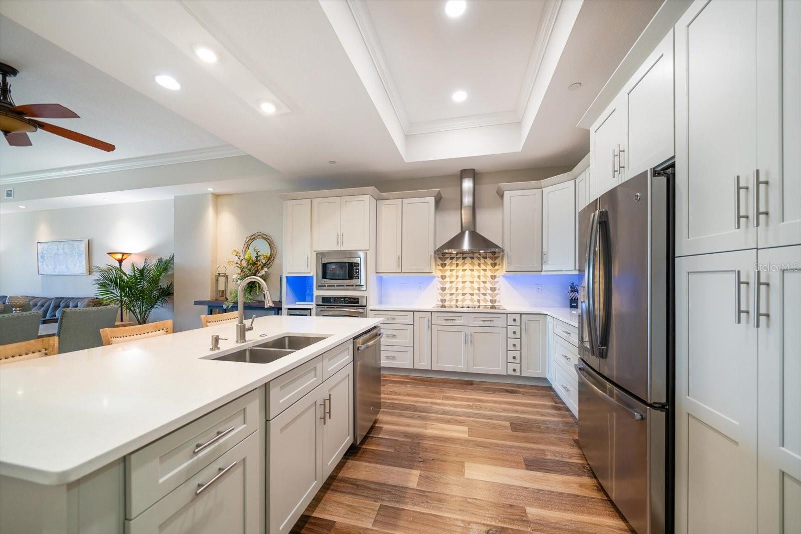 202 WINDWARD PSGE #609