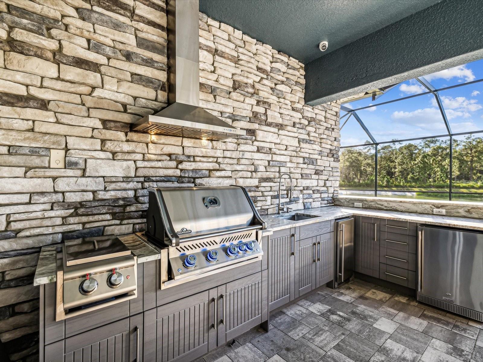 4219 WOODLAND RETREAT BLVD