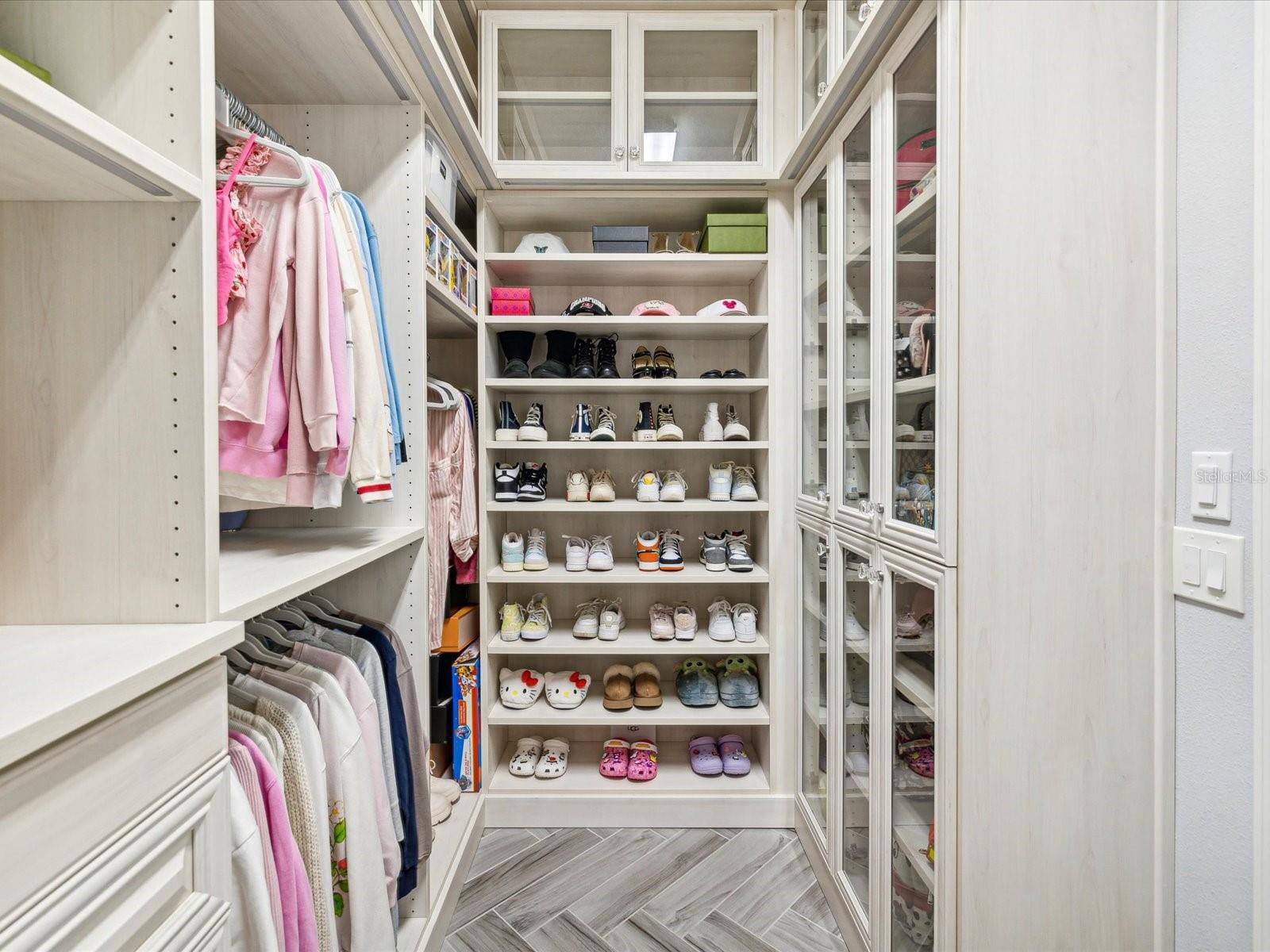 4219 WOODLAND RETREAT BLVD