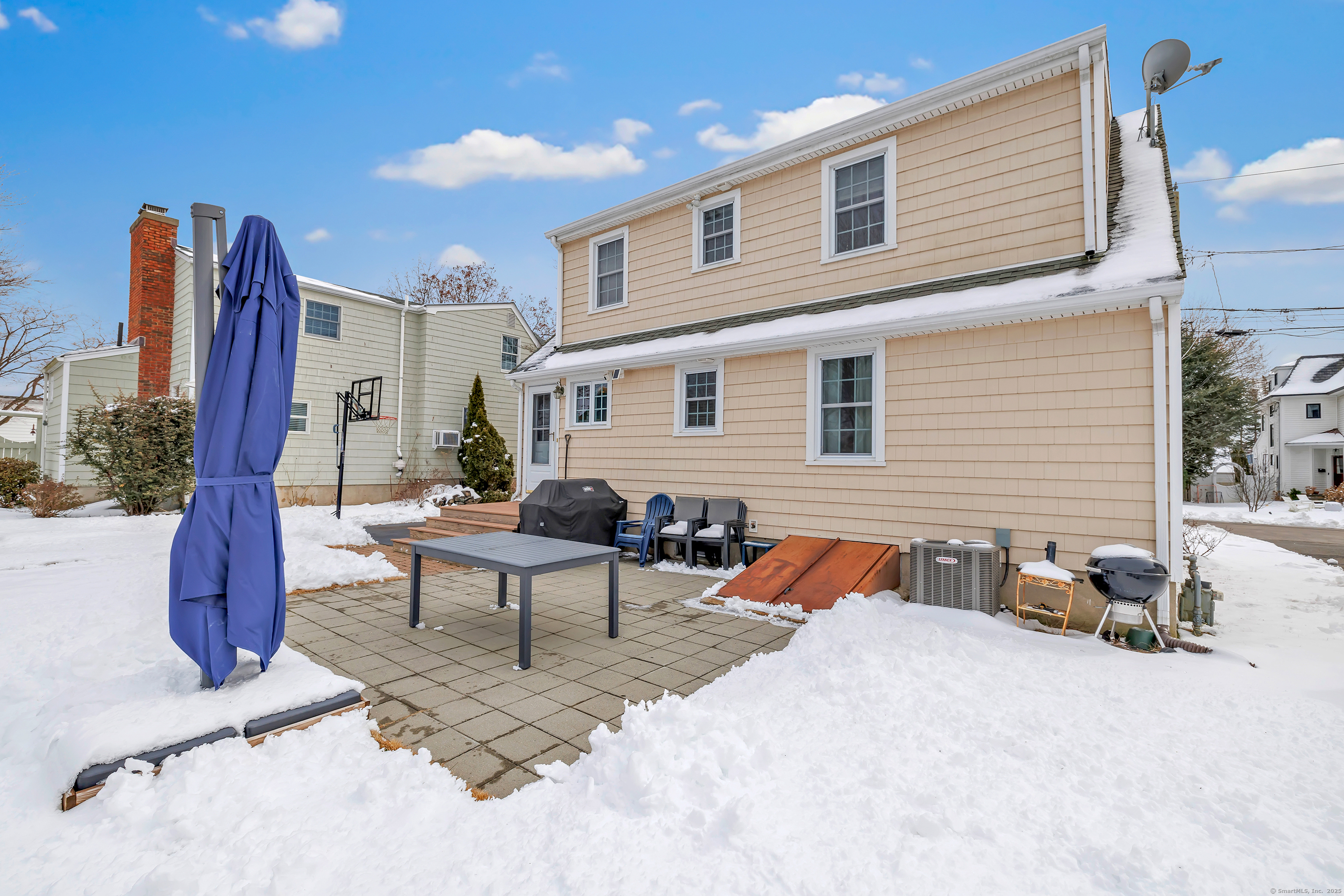 172 Nichols Street