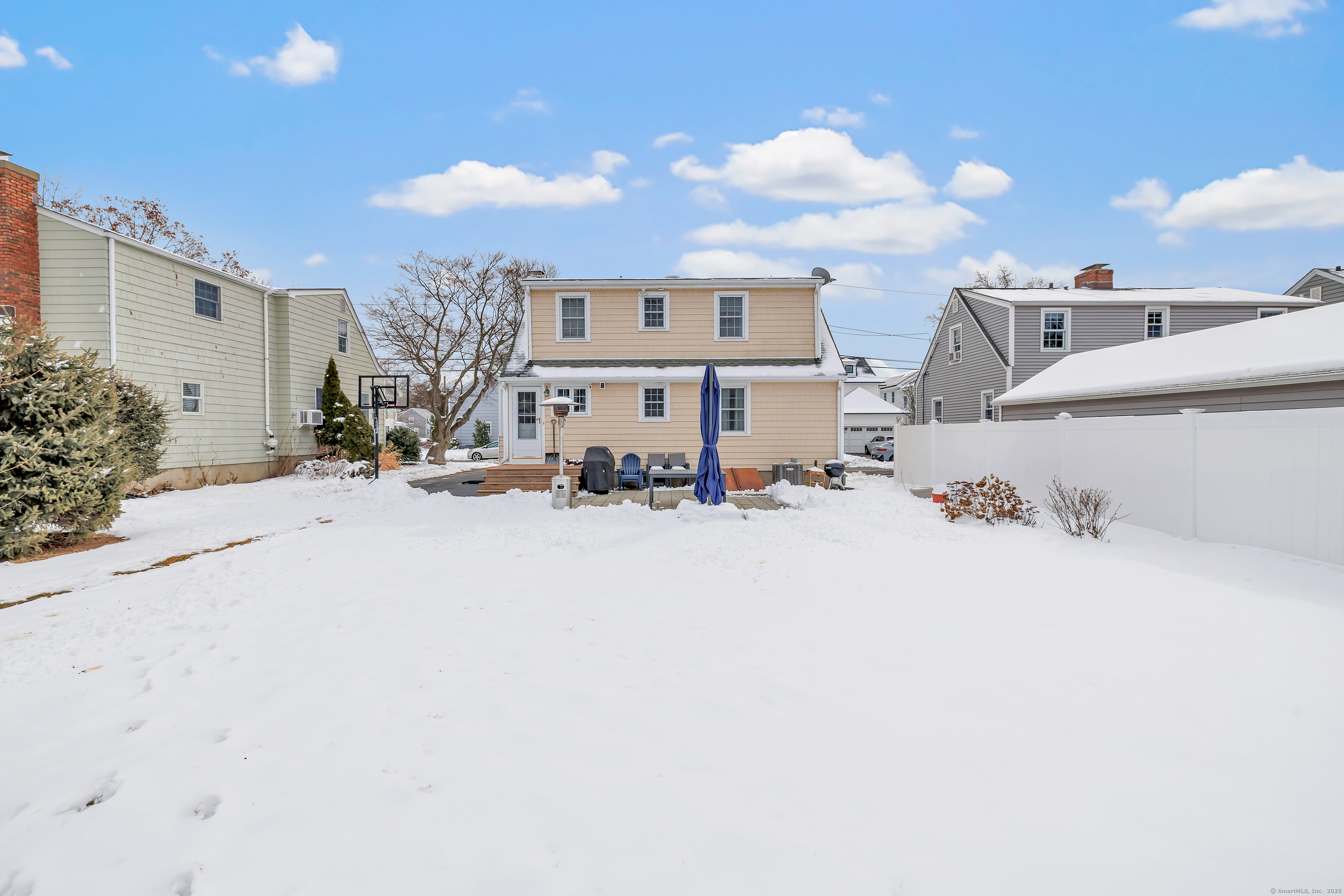 172 Nichols Street