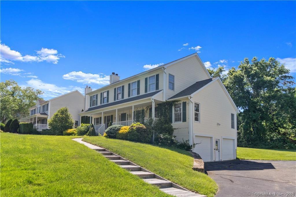 14 Mayflower Lane