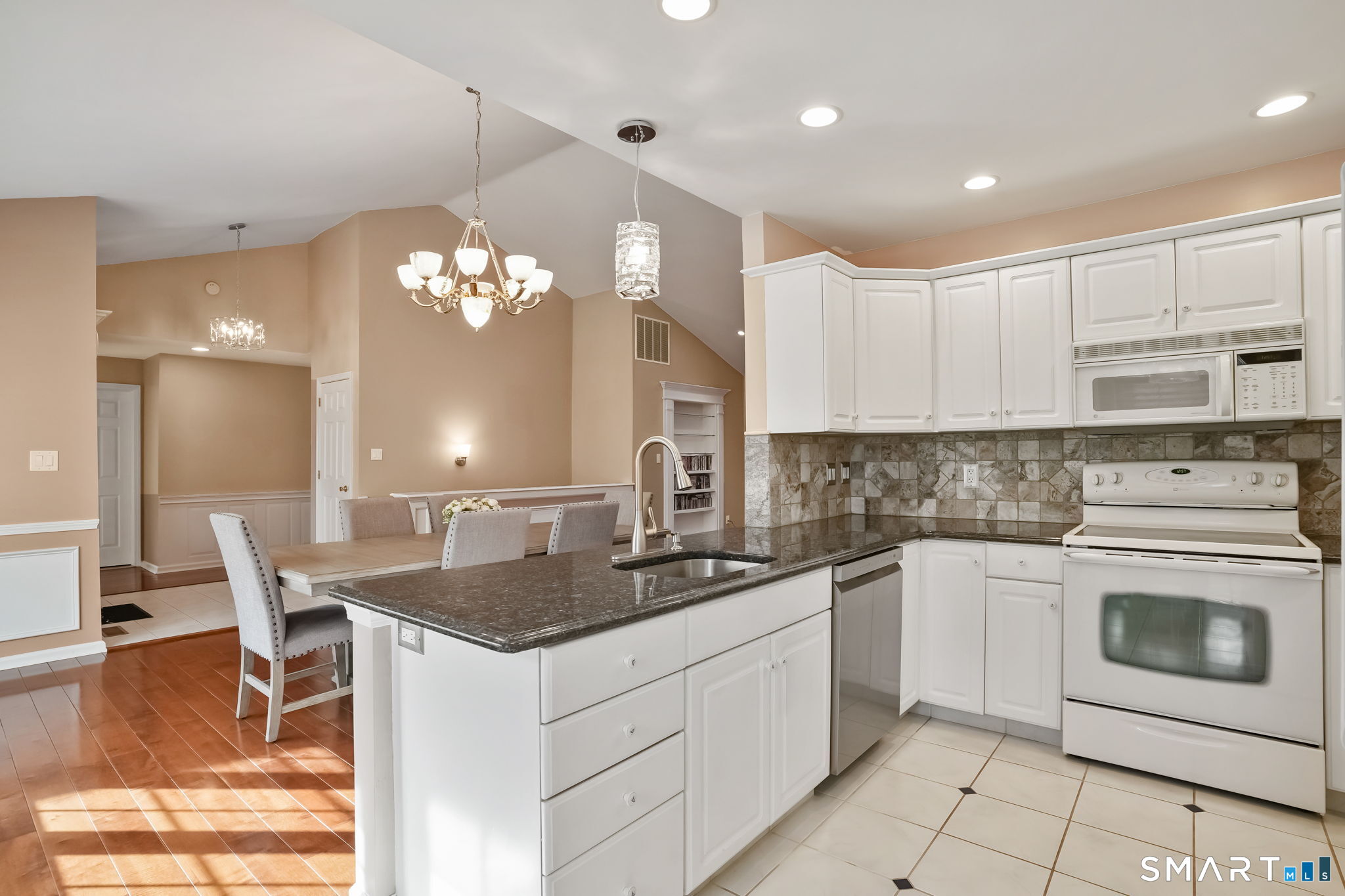 447 Fisher Court 447