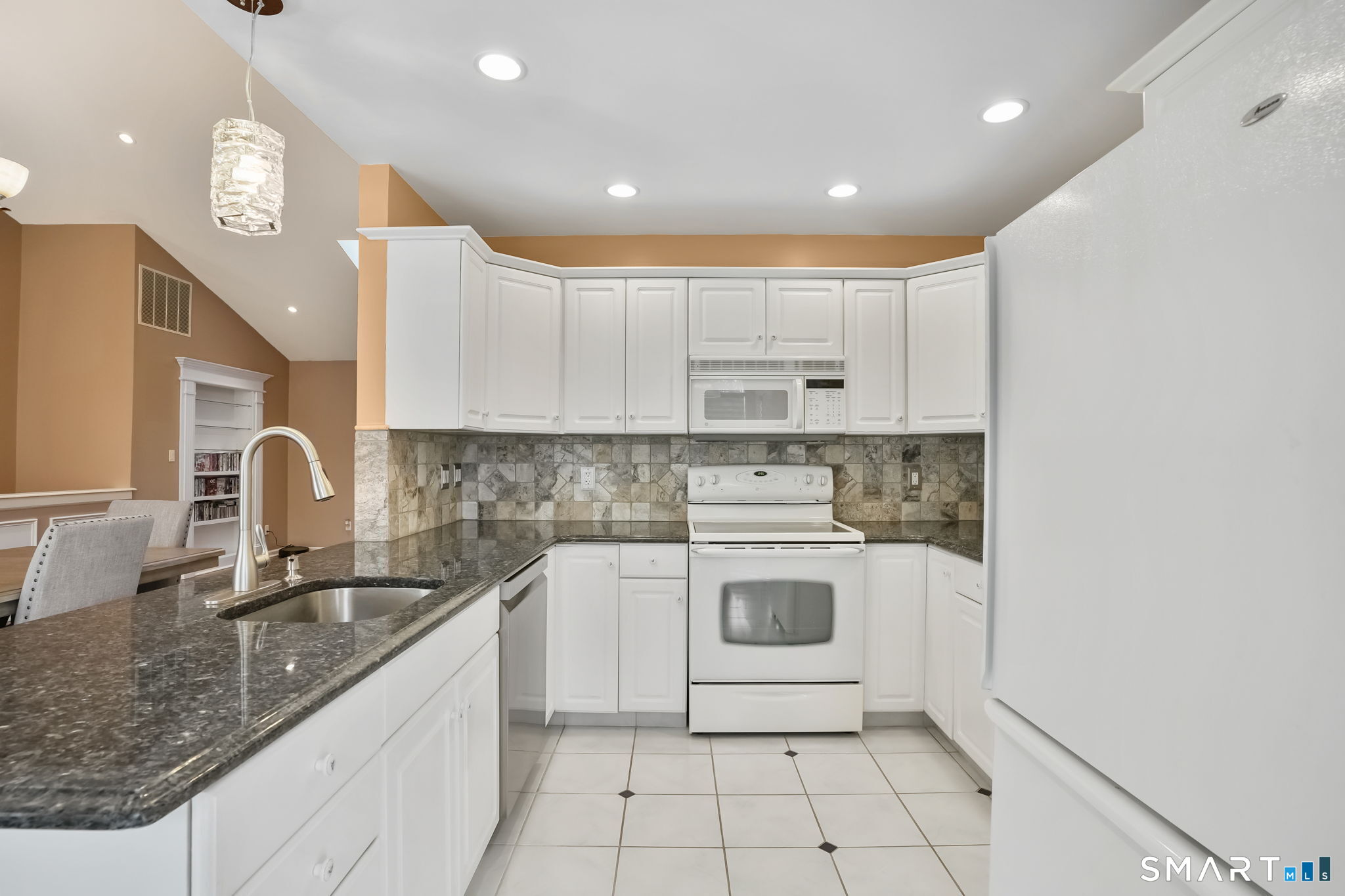 447 Fisher Court 447