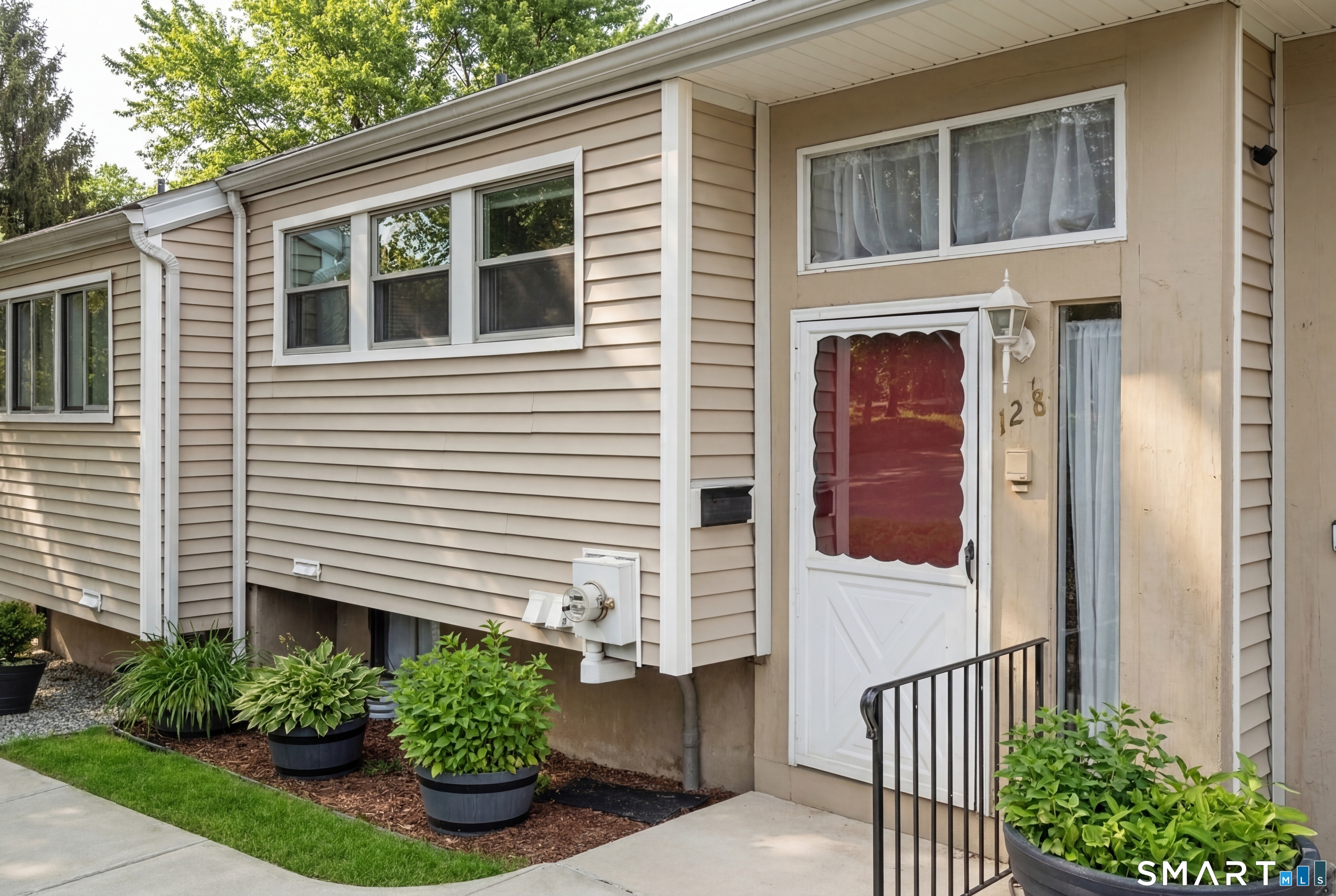 128 Shepards Knoll Drive 128