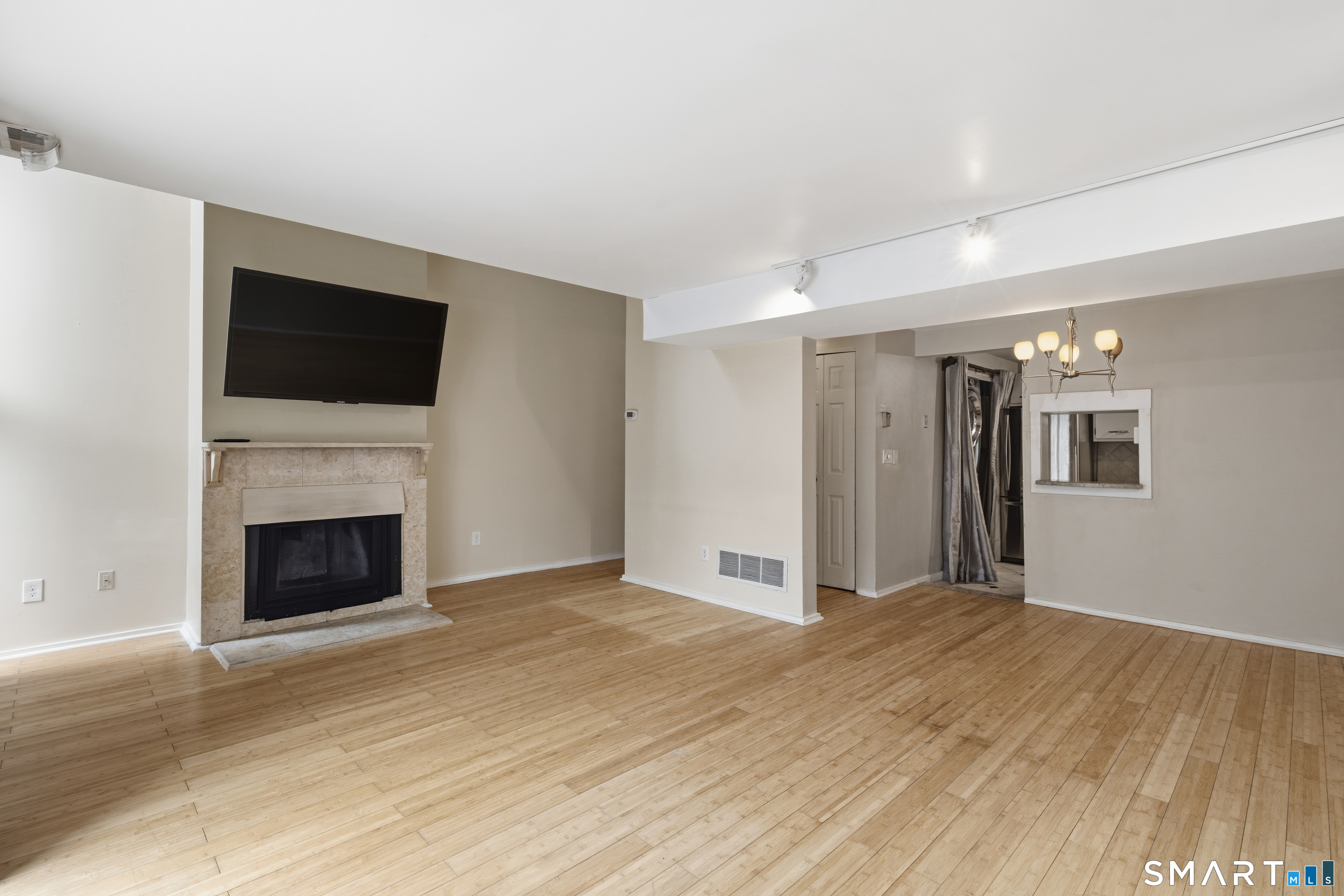 128 Shepards Knoll Drive 128