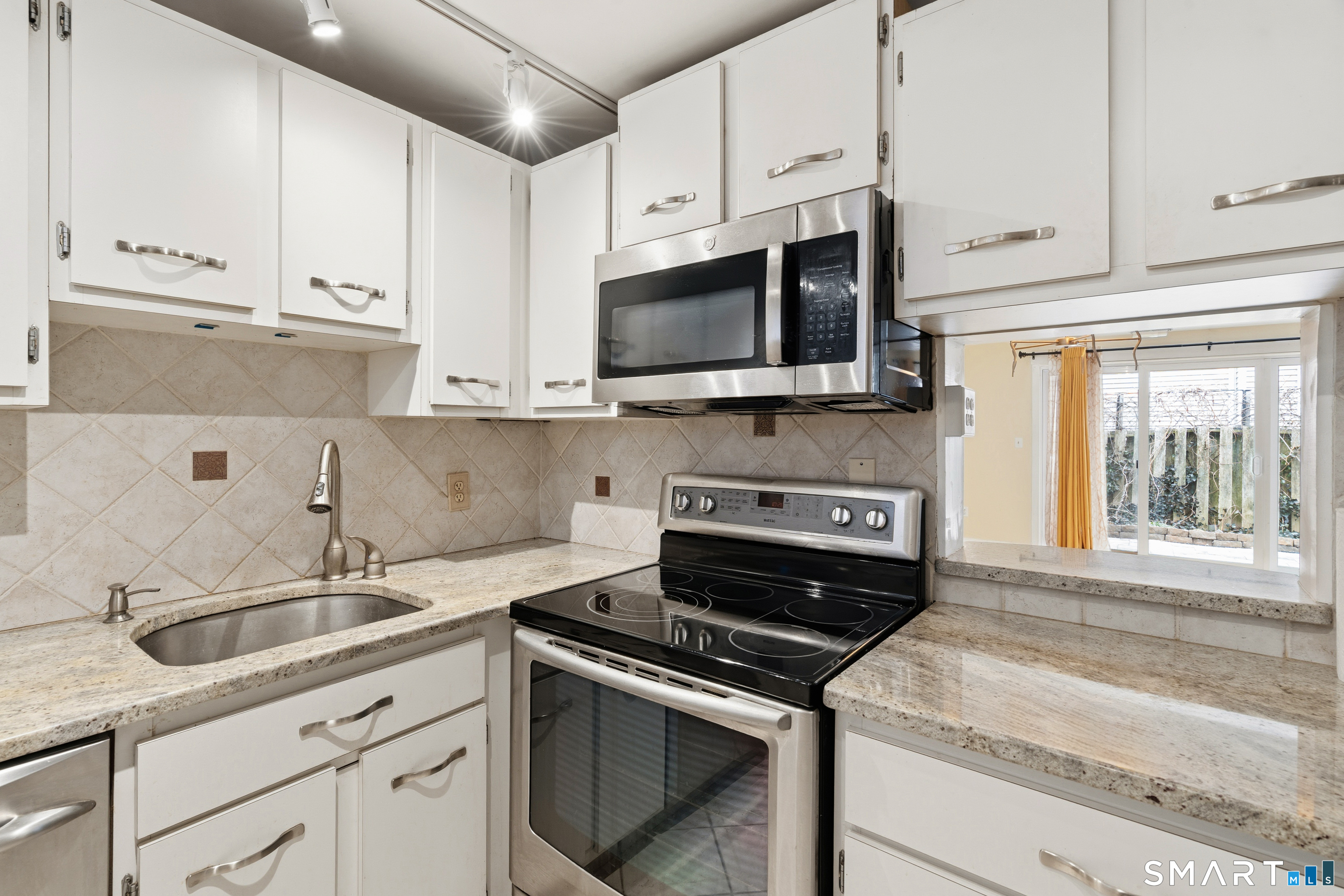 128 Shepards Knoll Drive 128