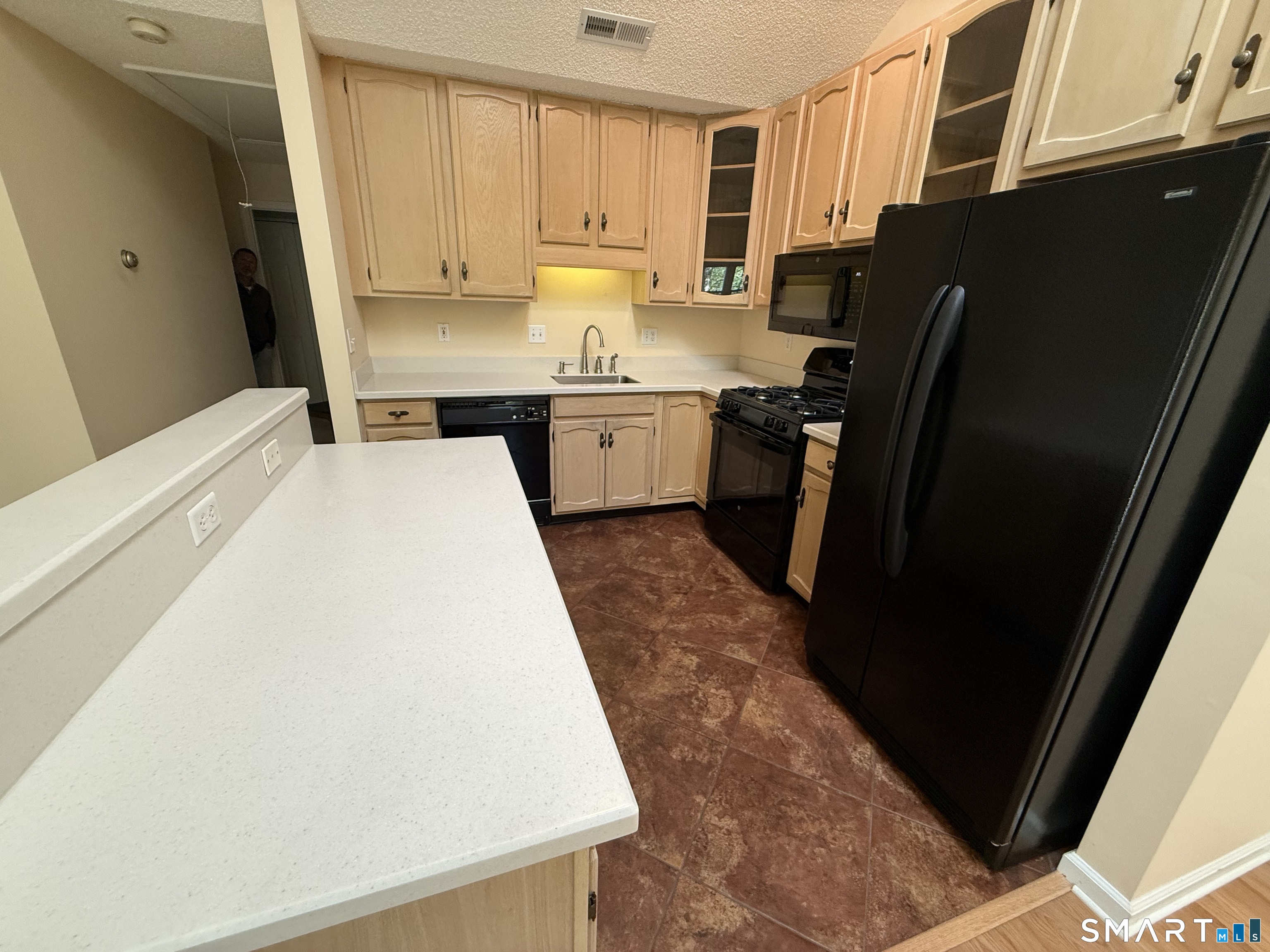15 Pine Needle Drive Unit: 15