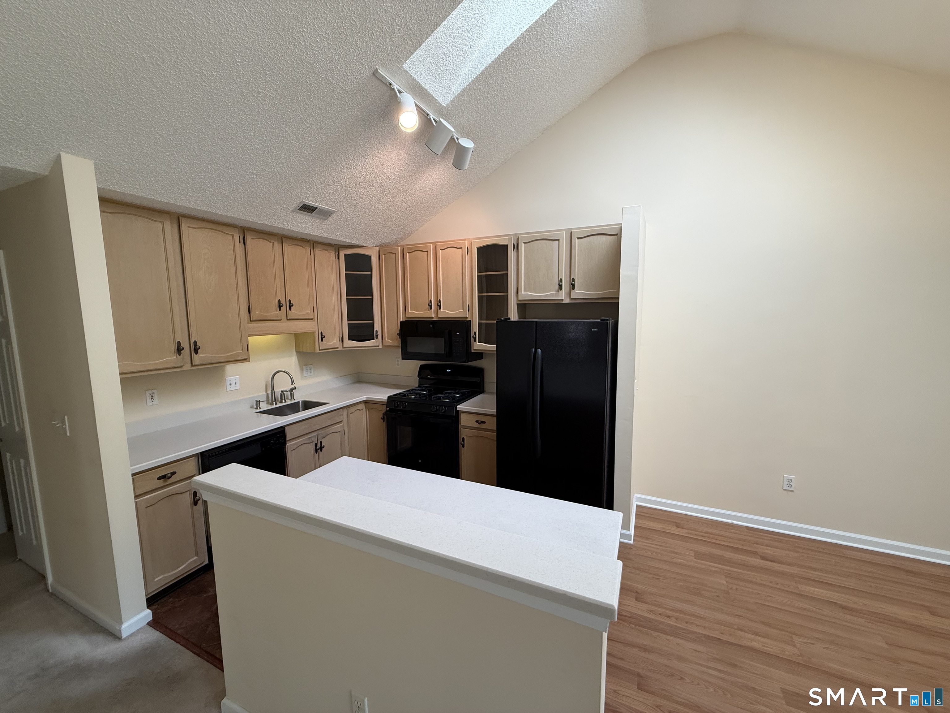 15 Pine Needle Drive Unit: 15