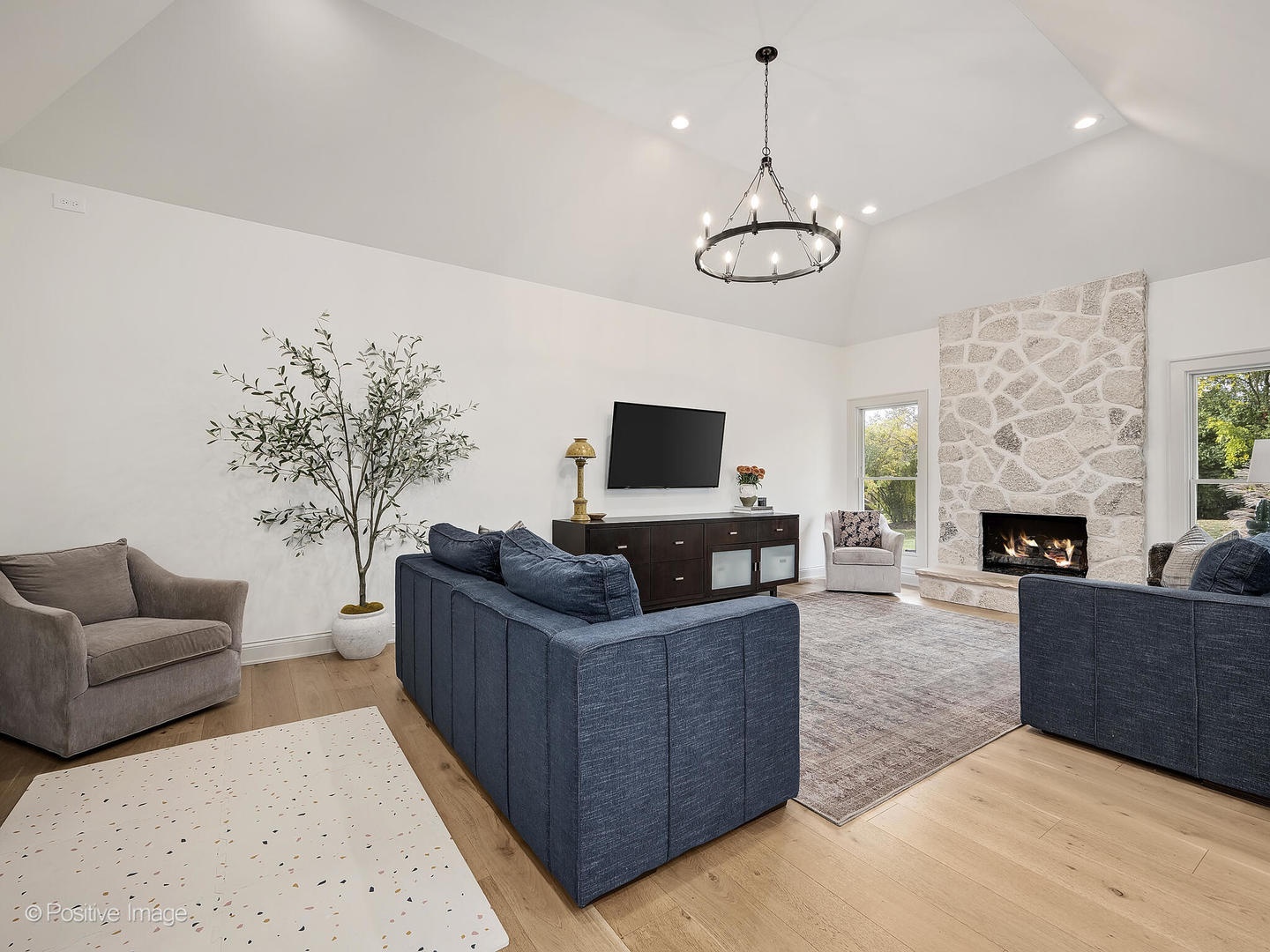 1024 Laurie Lane