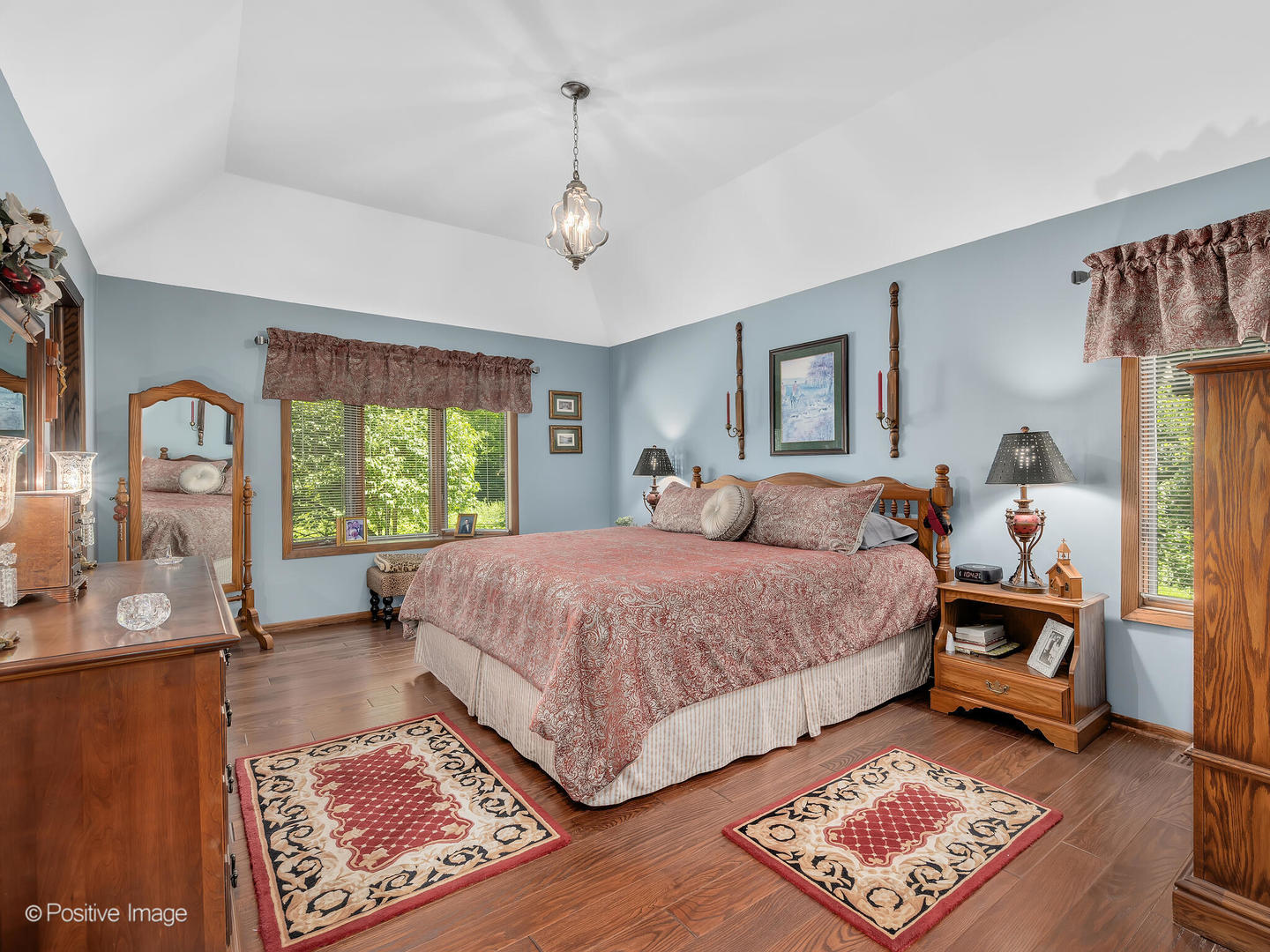 1040 Woodbine Lane
