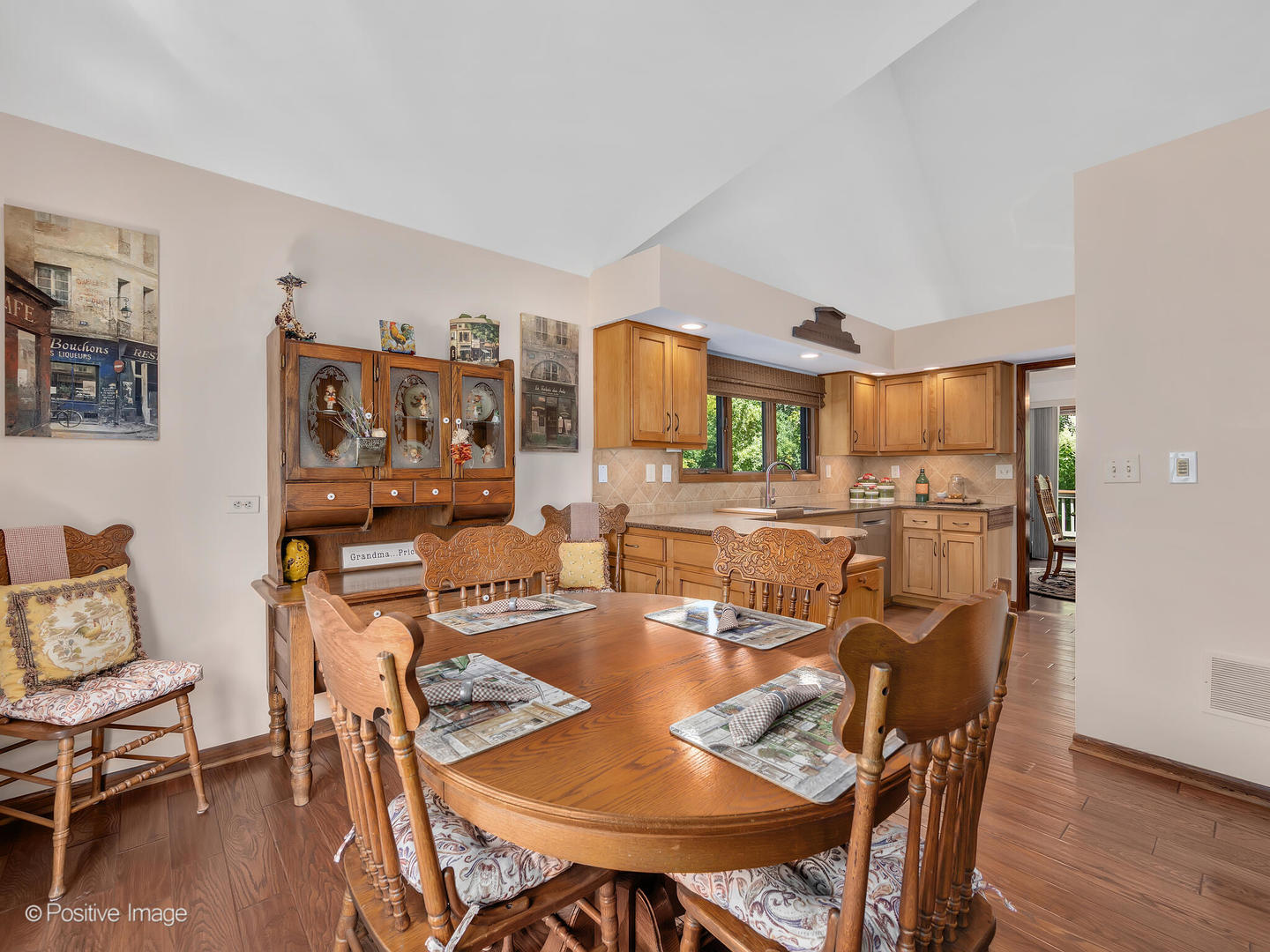 1040 Woodbine Lane