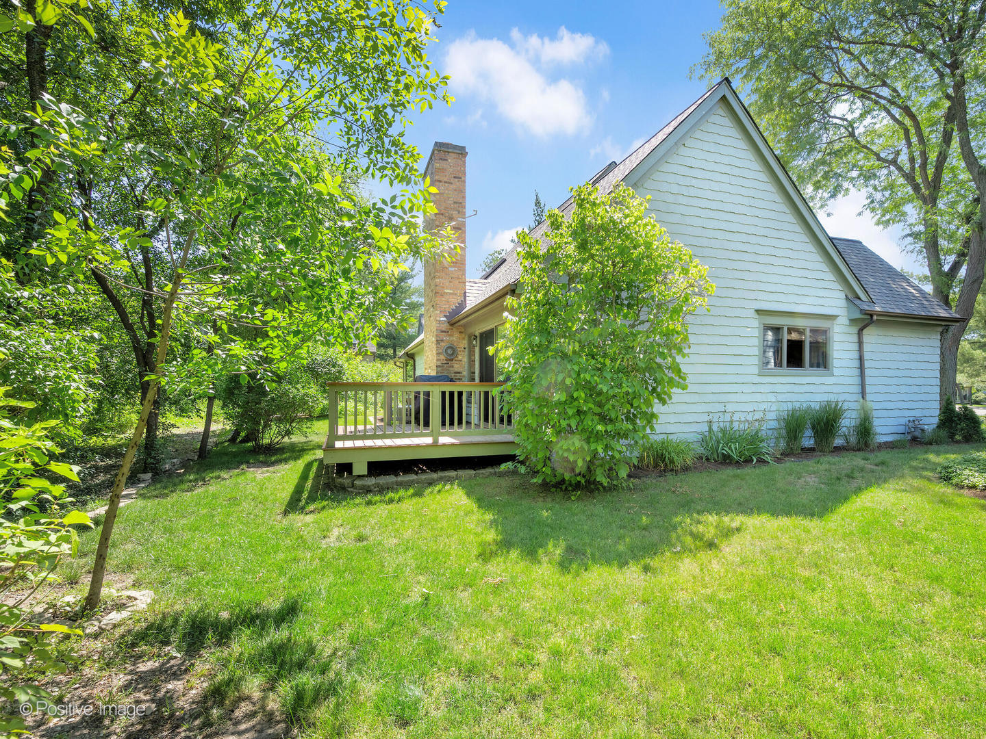 1040 Woodbine Lane