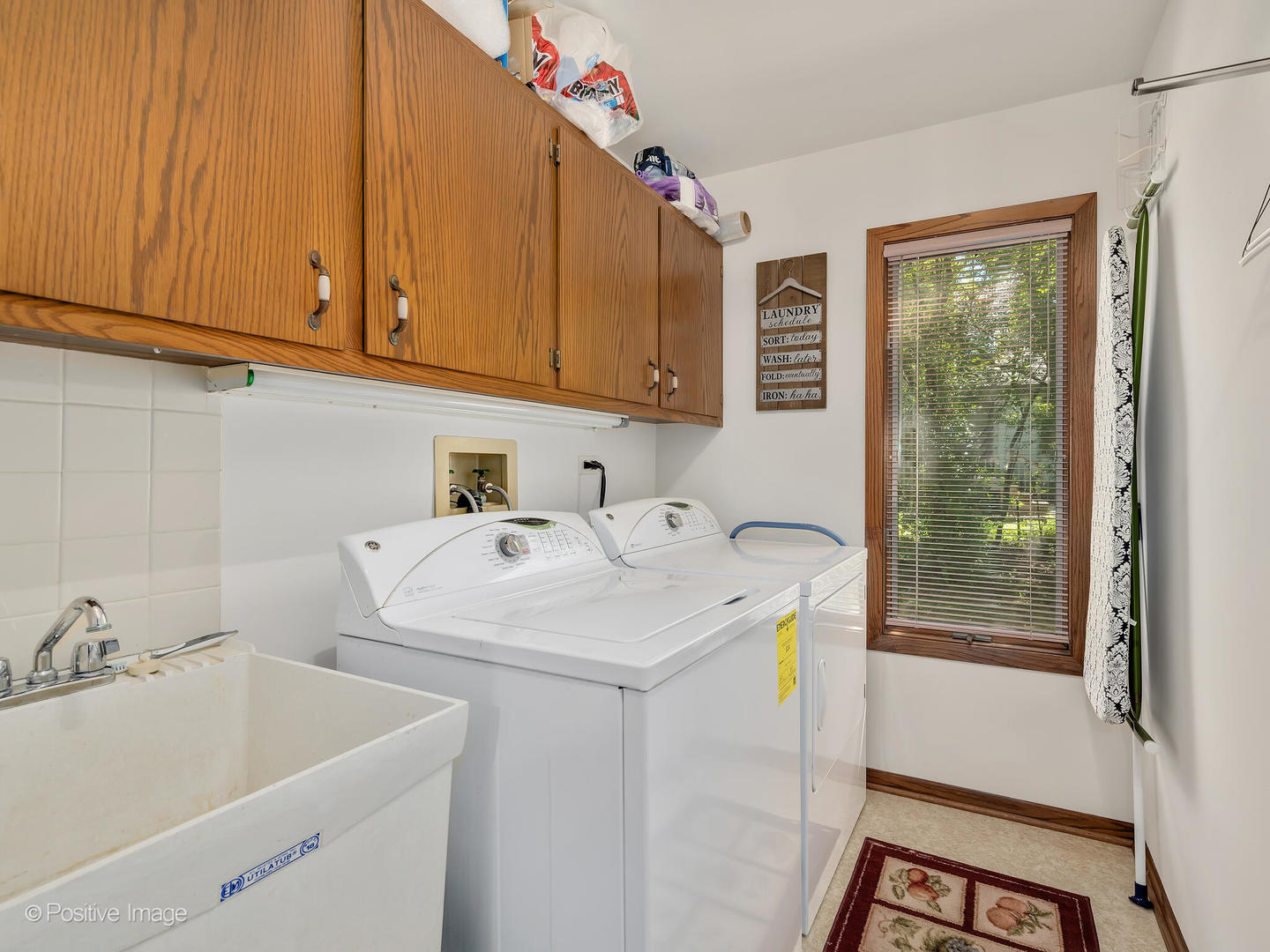 1040 Woodbine Lane