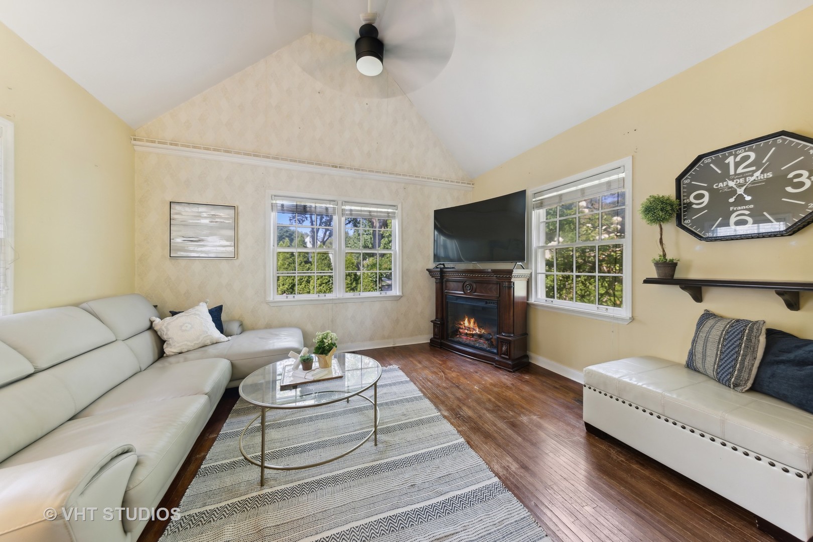 516 W 6th Street