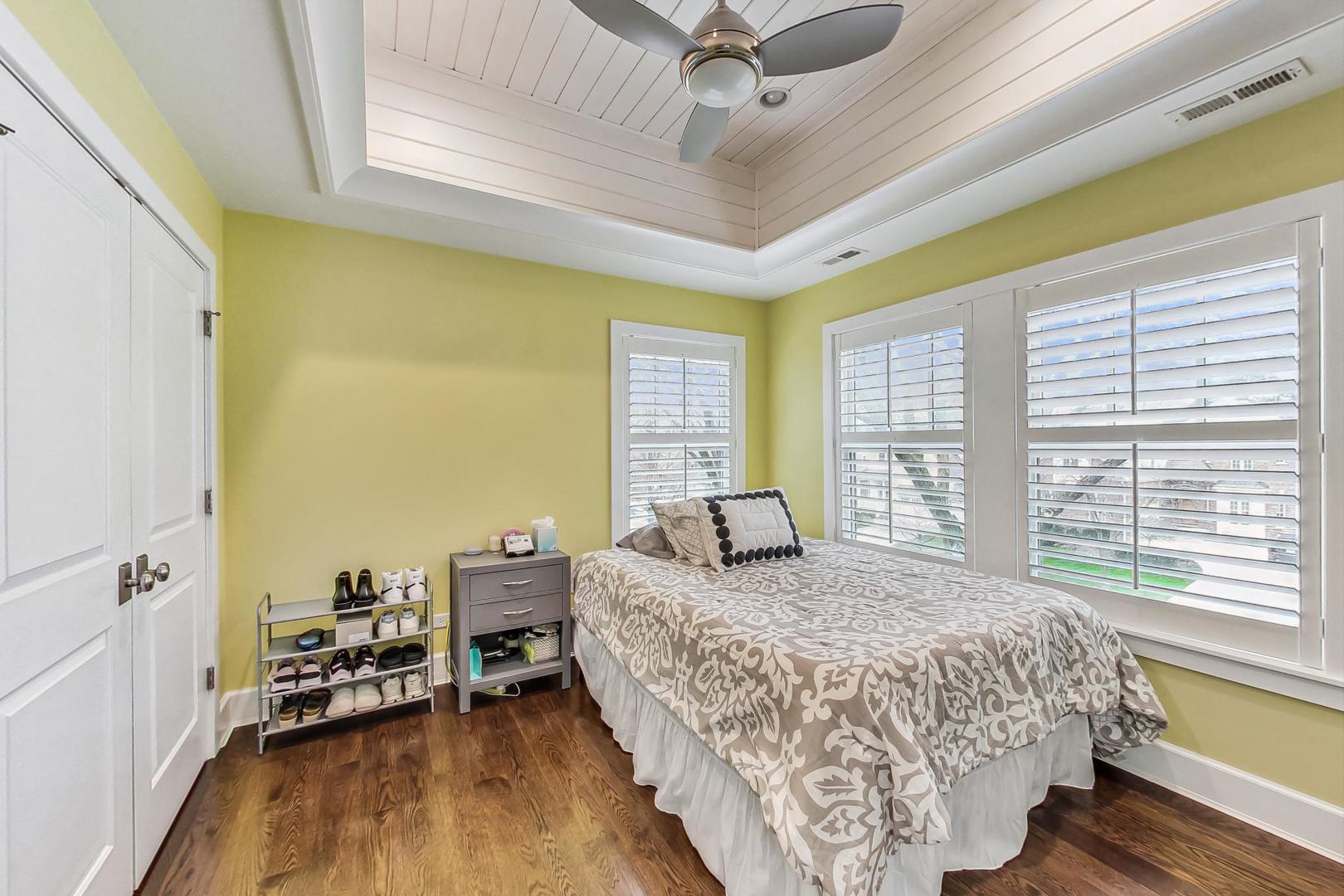 833 W 7th Street