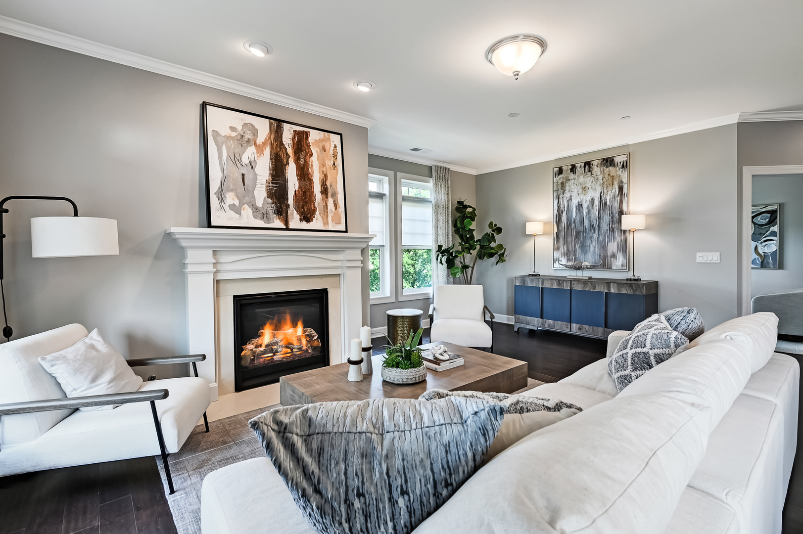 149 W Kennedy Lane Unit: 302