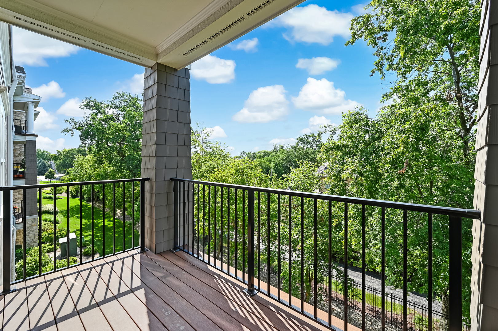 149 W Kennedy Lane Unit: 302