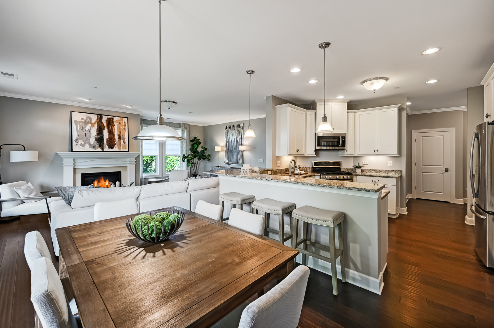 149 W Kennedy Lane Unit: 302