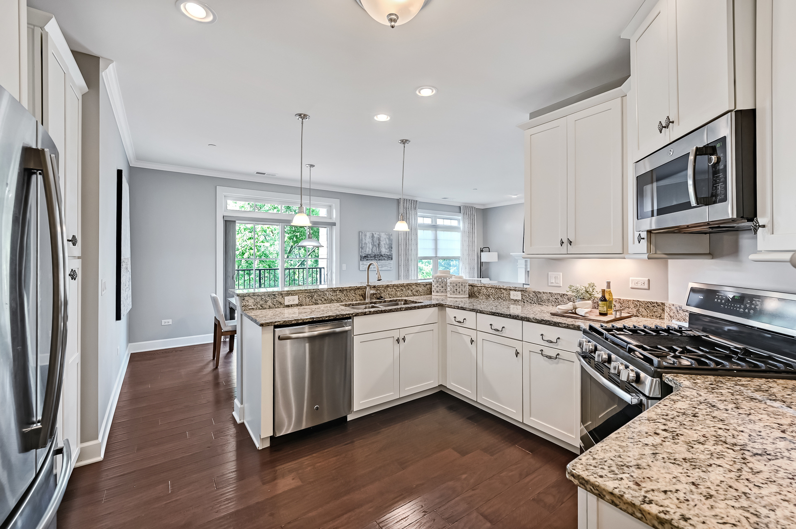 149 W Kennedy Lane Unit: 302