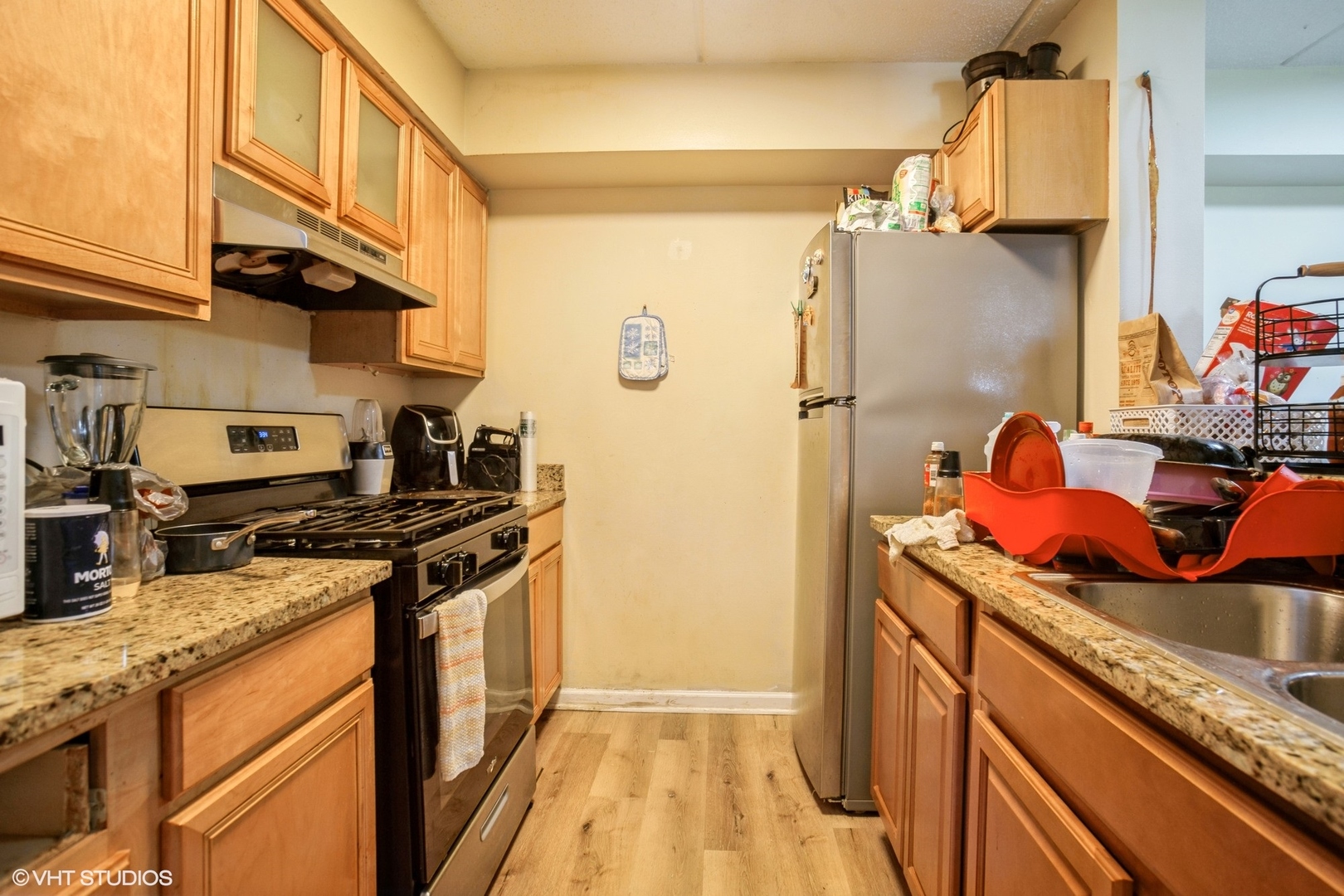 300 W Fullerton Avenue Unit: 130