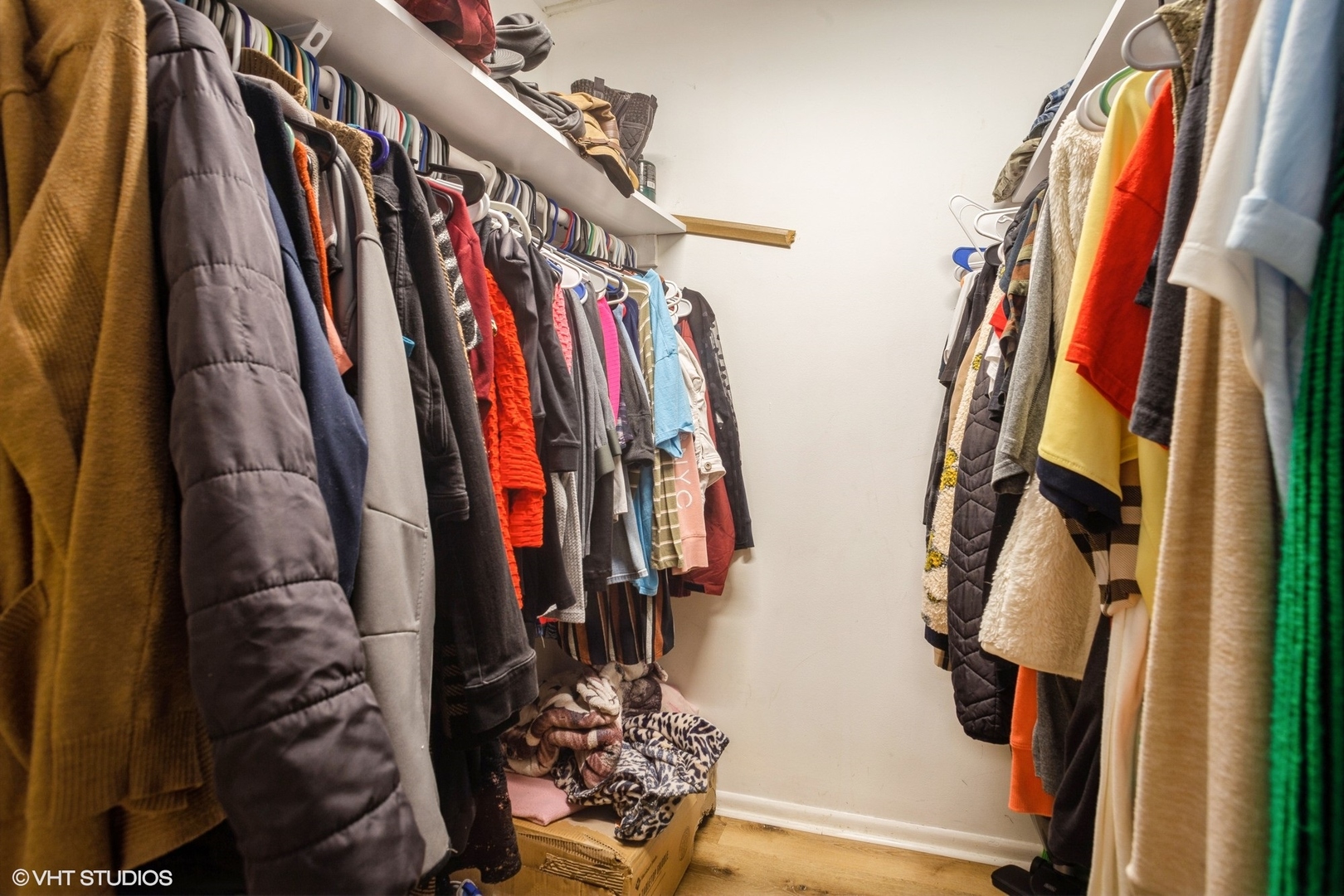 300 W Fullerton Avenue Unit: 130