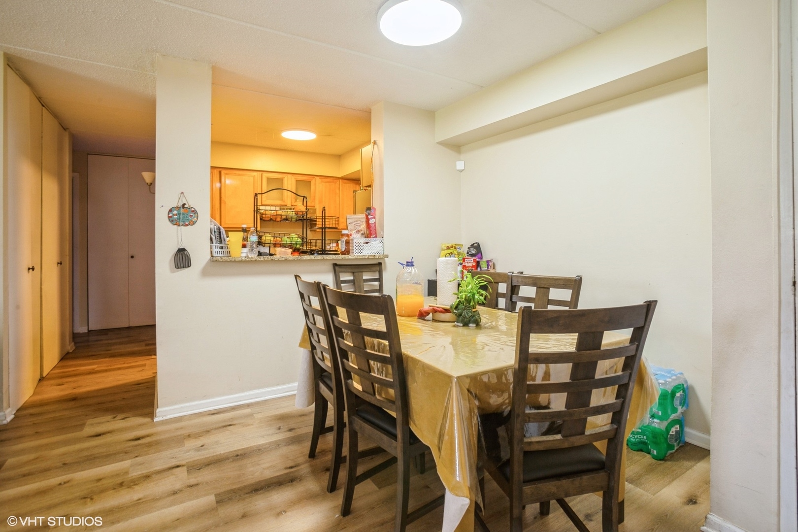 300 W Fullerton Avenue Unit: 130