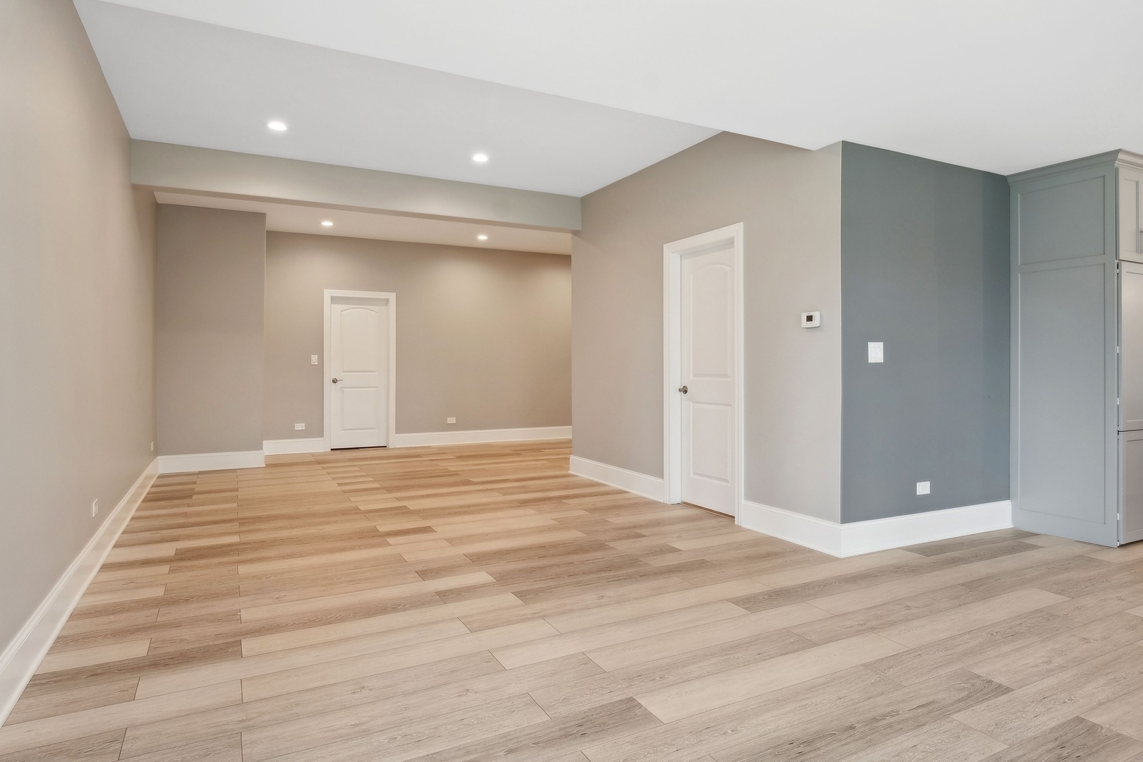 3708 Douglas Road