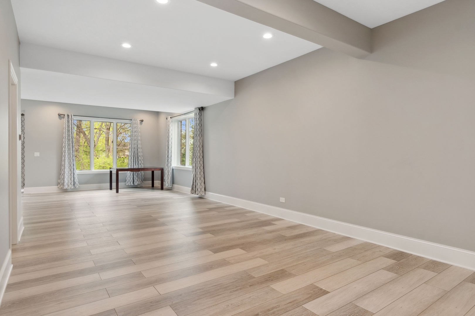 3708 Douglas Road
