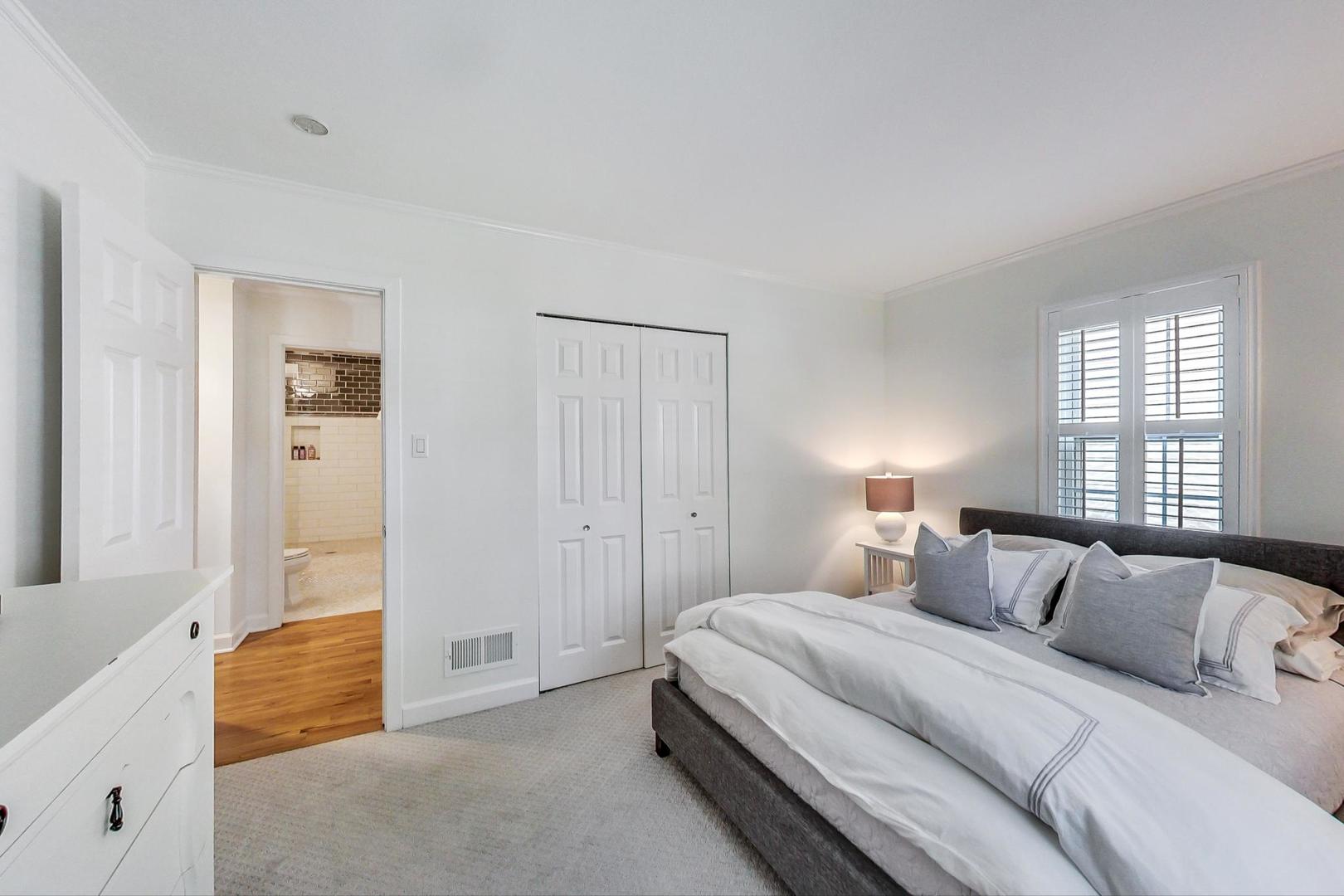 385 Grandview Avenue