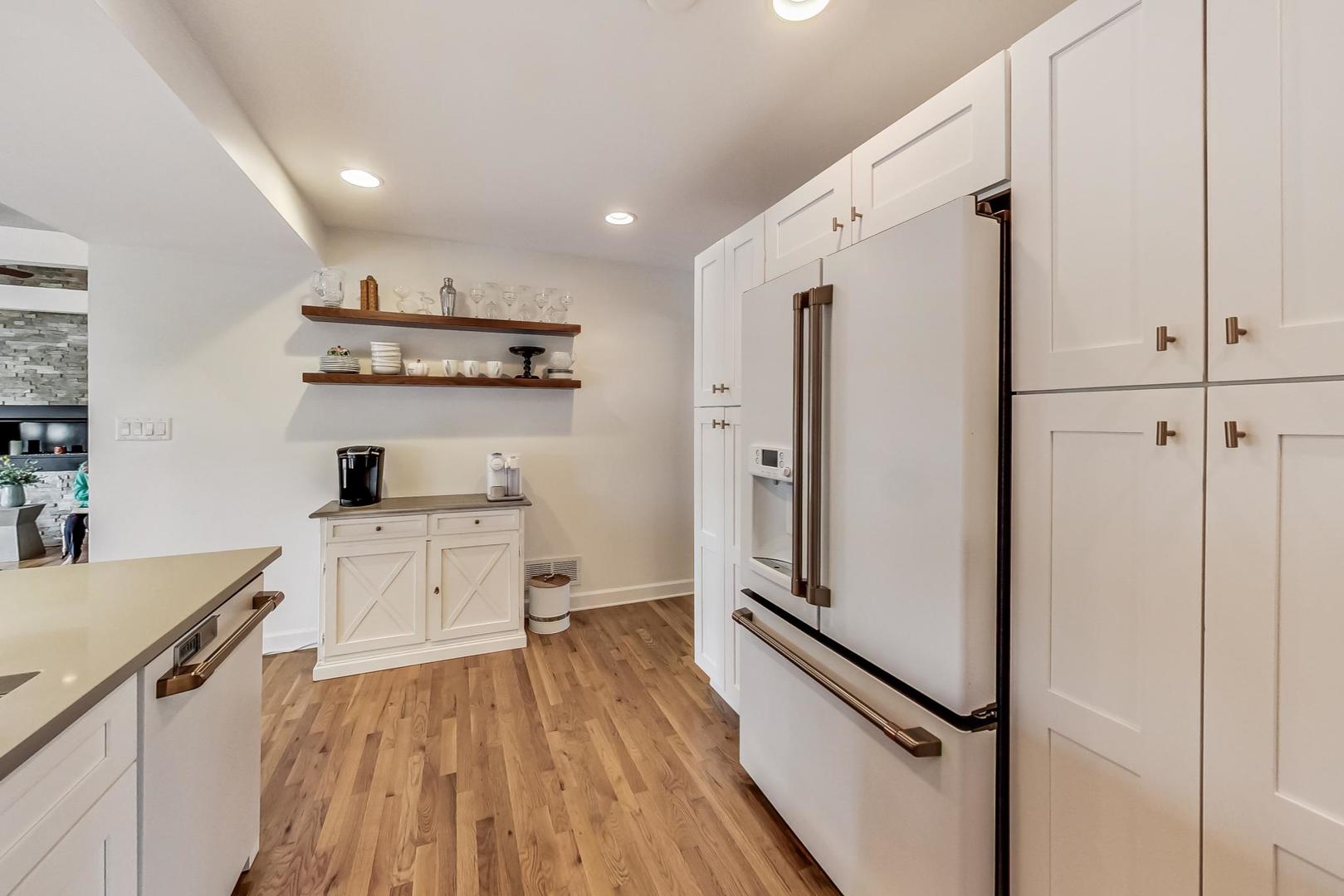 385 Grandview Avenue