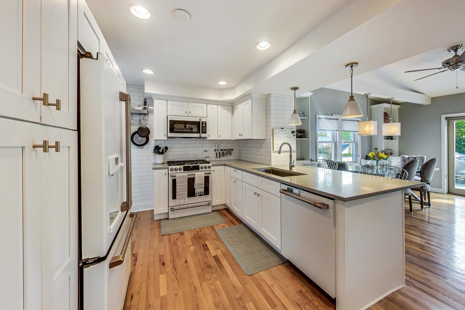 385 Grandview Avenue
